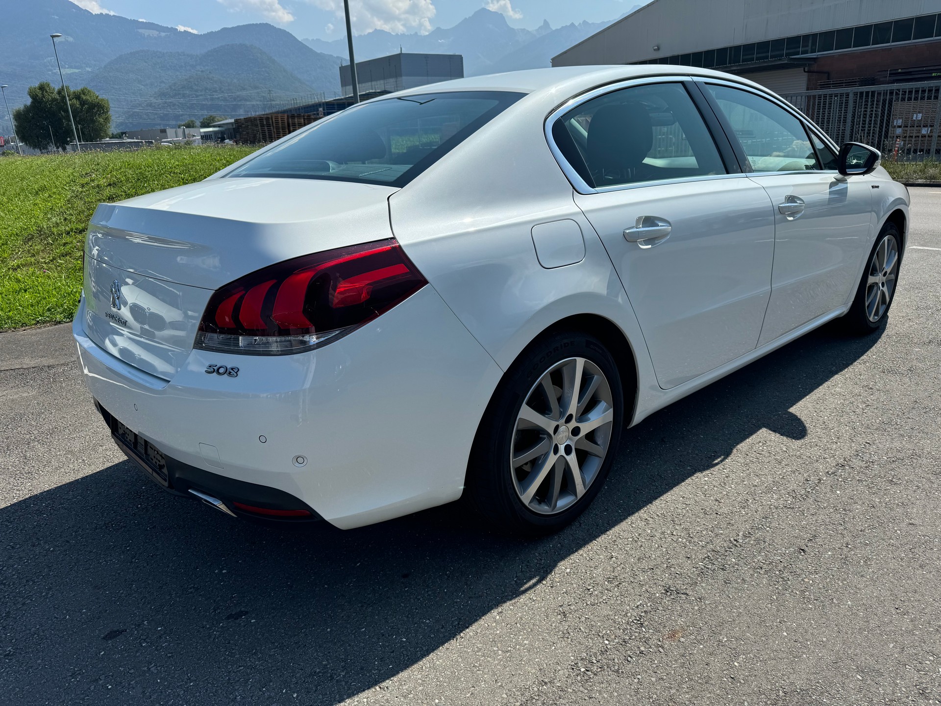 PEUGEOT 508 1.6 THP GT Line Automatic-image-3