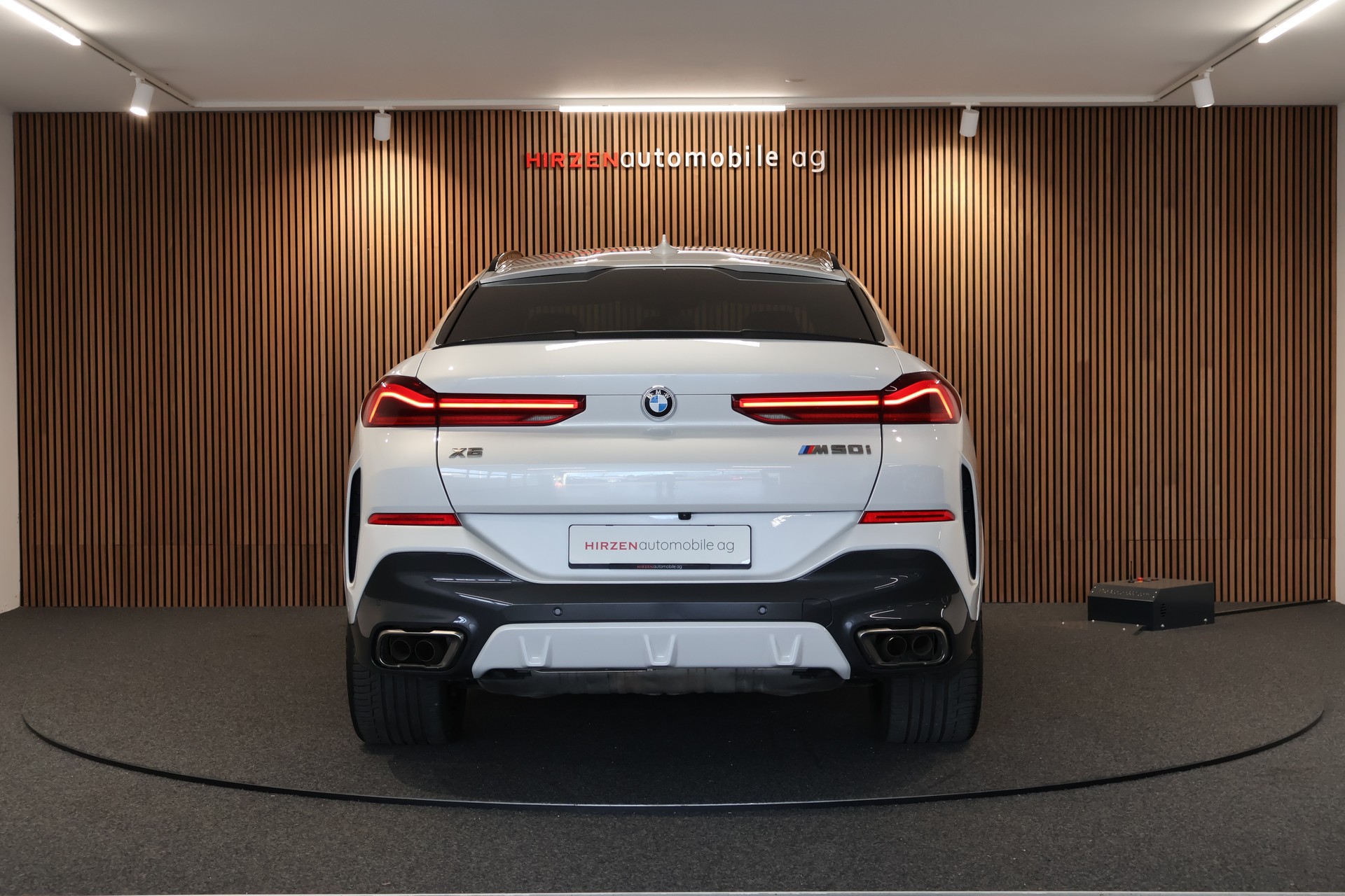 BMW X6 M50i Steptronic-image-3