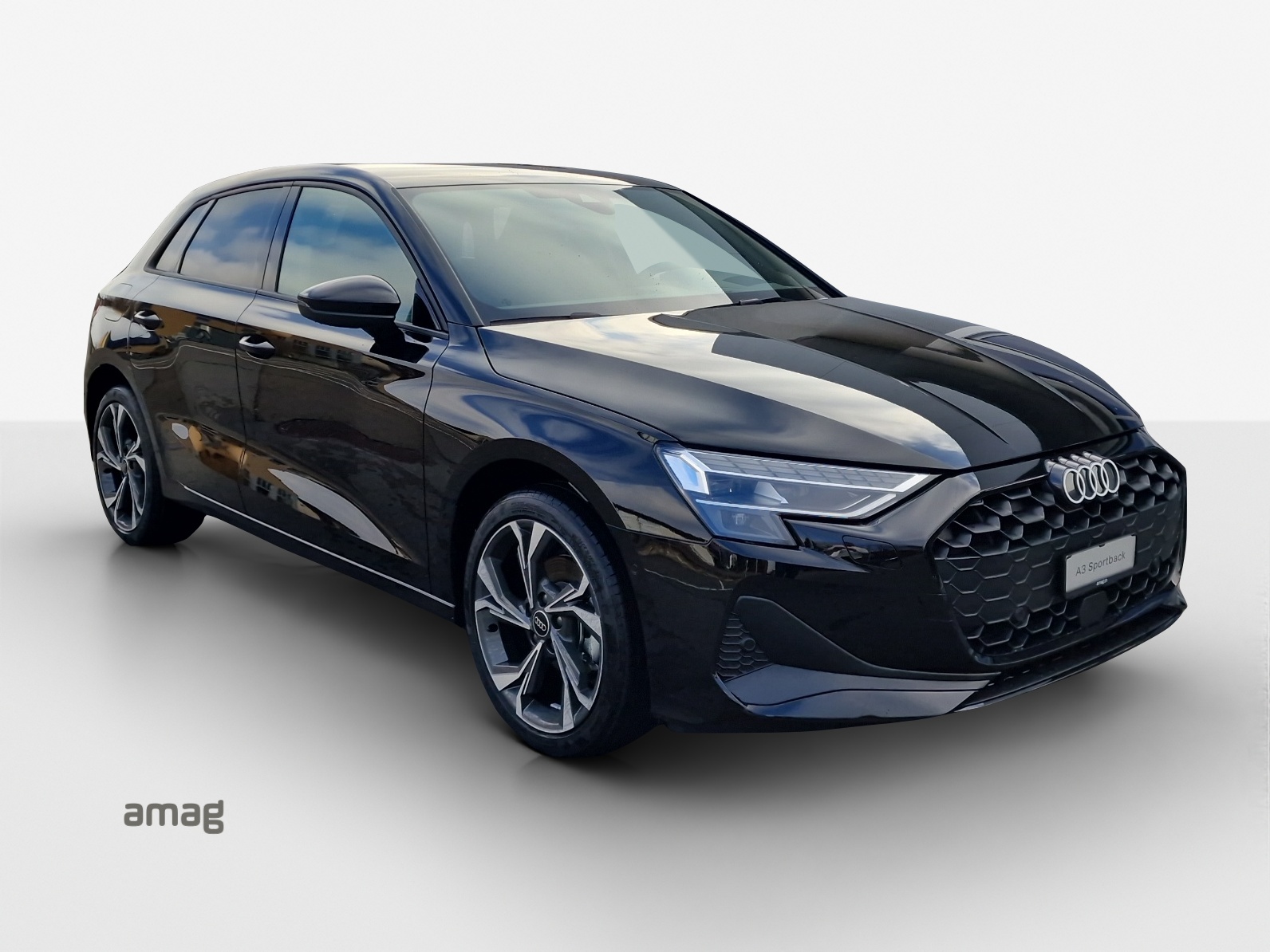 AUDI A3 Sportback 35 TFSI Attraction S-tronic-image-5