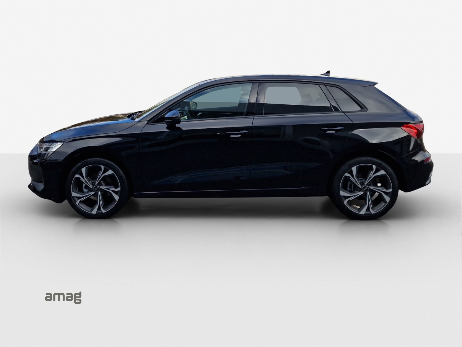 AUDI A3 Sportback 35 TFSI Attraction S-tronic-image-1