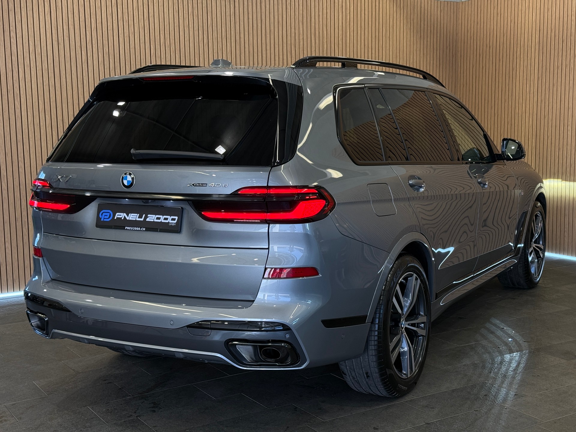 BMW X7 xDrive 48V 40d M Sport Pro Steptronic-image-3