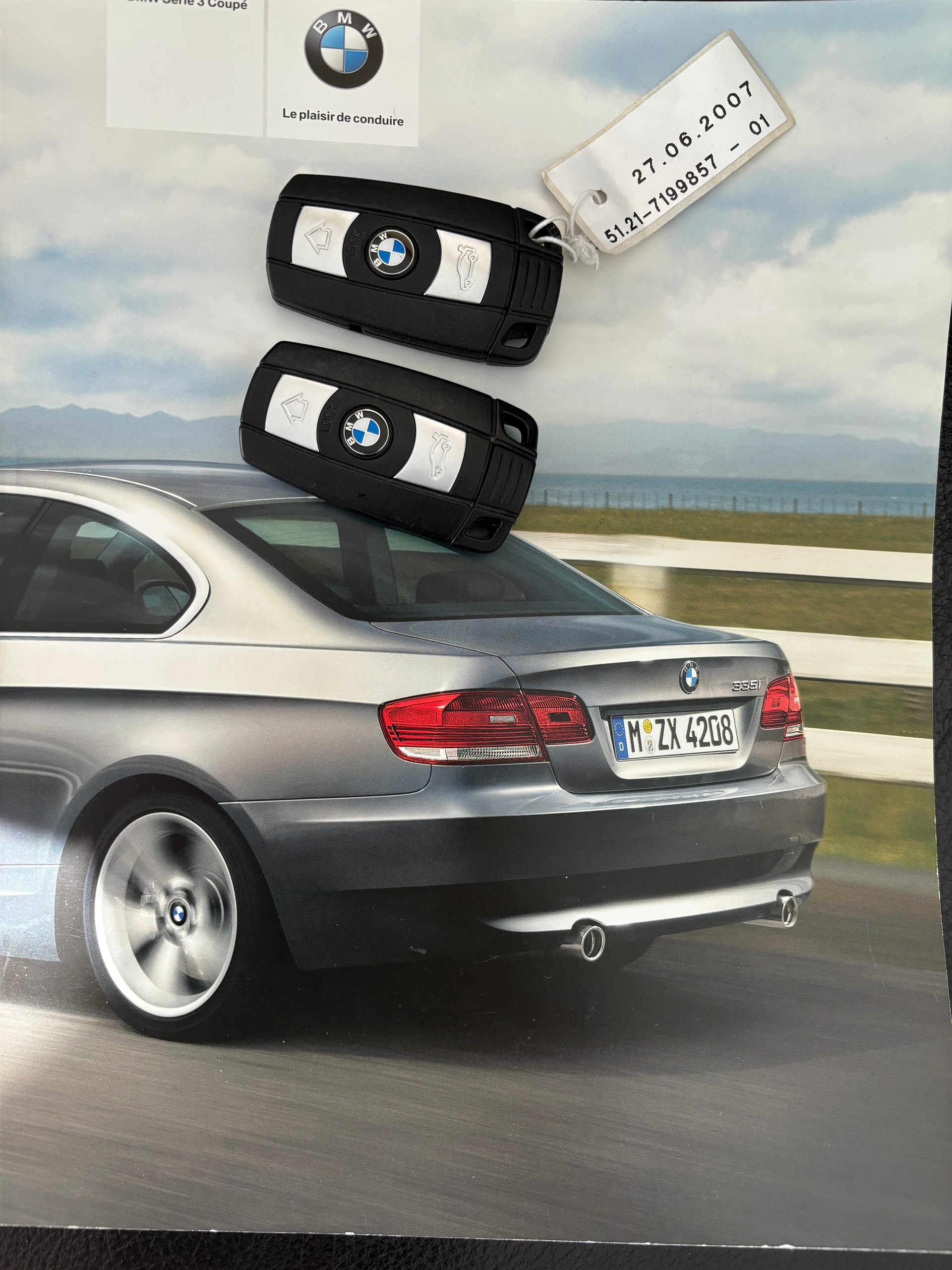 BMW 335i Coupé-image-5