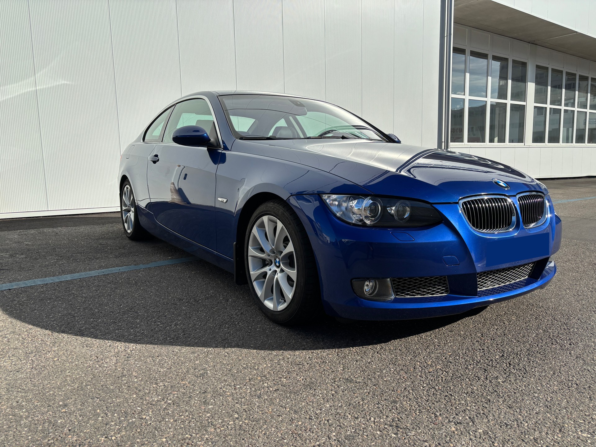 BMW 335i Coupé-image-6