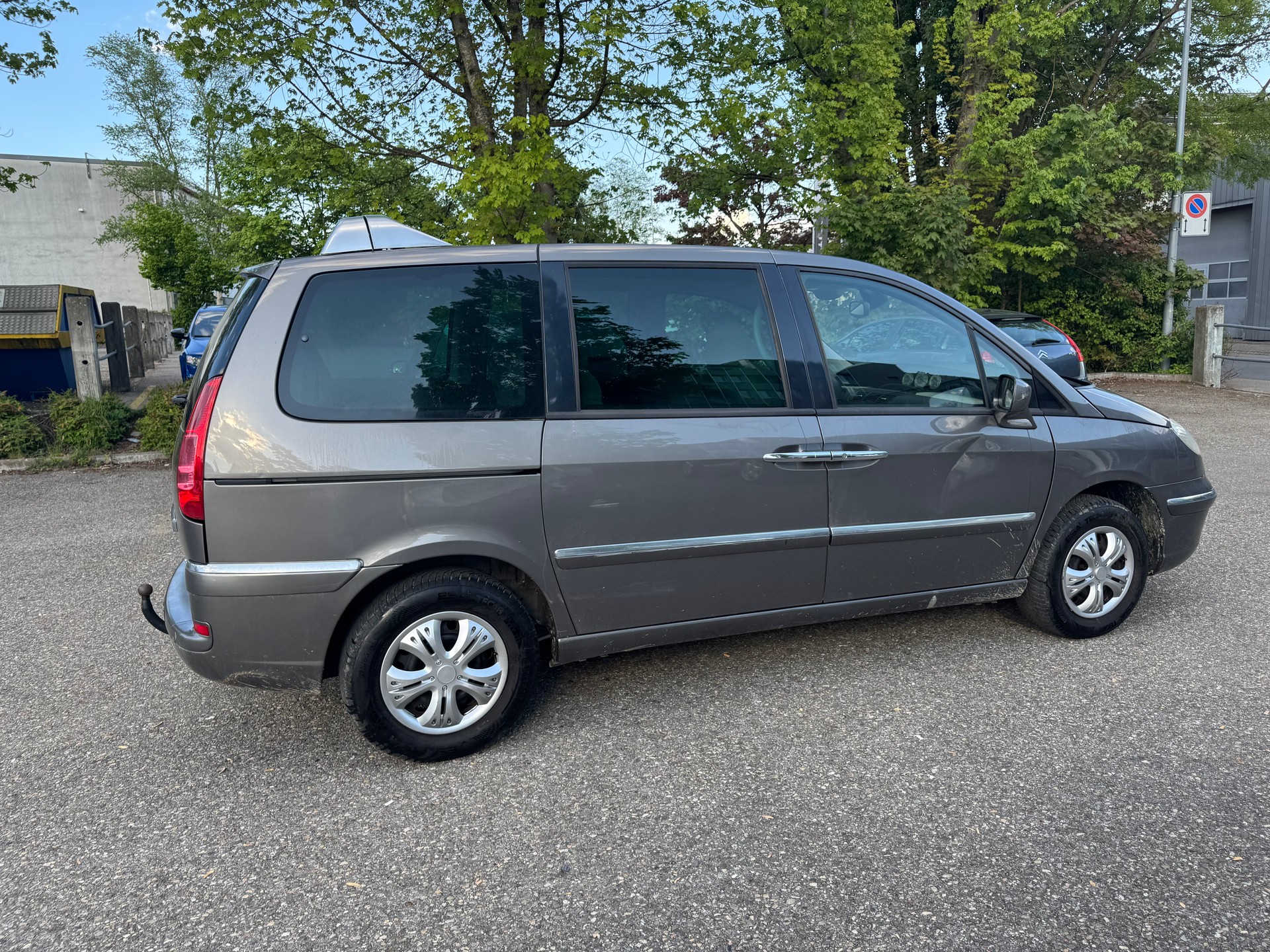PEUGEOT 807 2.0 16V (SR) Family Automatic-image-8