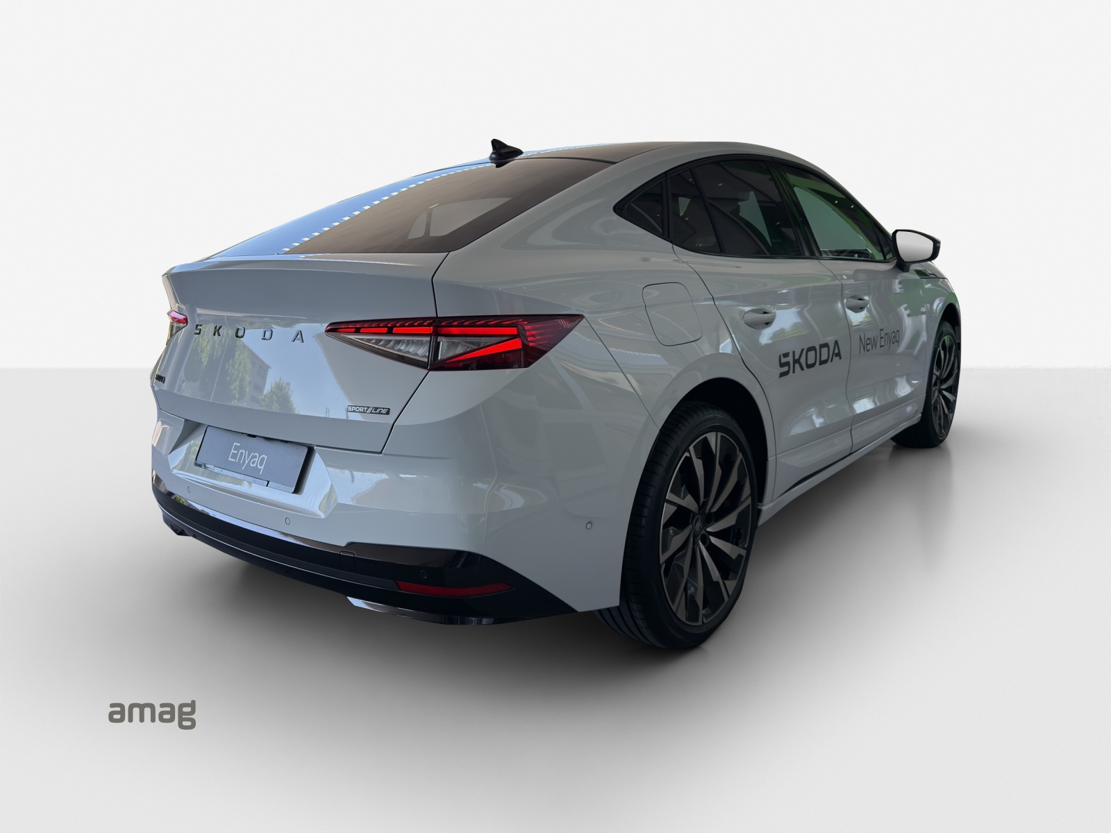 SKODA Enyaq Coupé Sportline 4x4-image-5