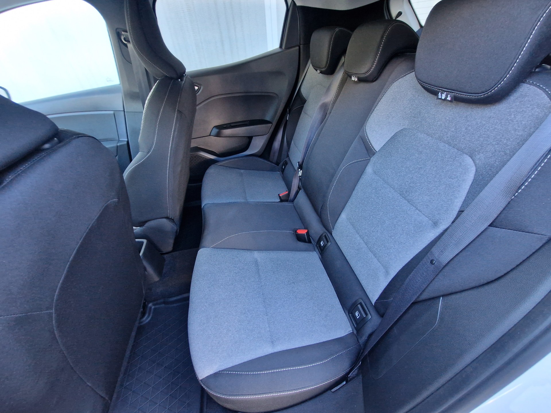 MITSUBISHI Colt 1.0 Invite+-image-4