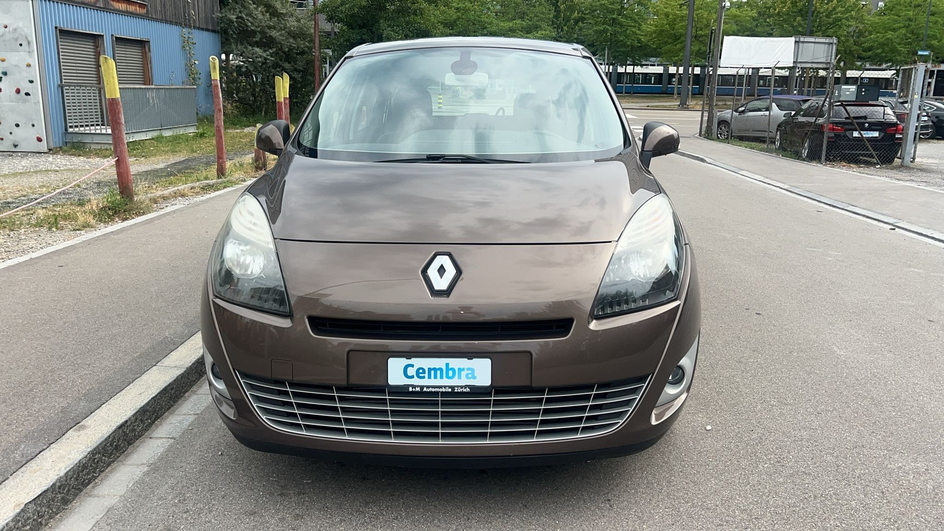 RENAULT Grand Scénic 1.4 16V Turbo Expression-image-2