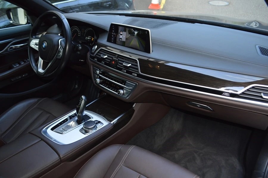 BMW 730d xDrive Steptronic-image-8