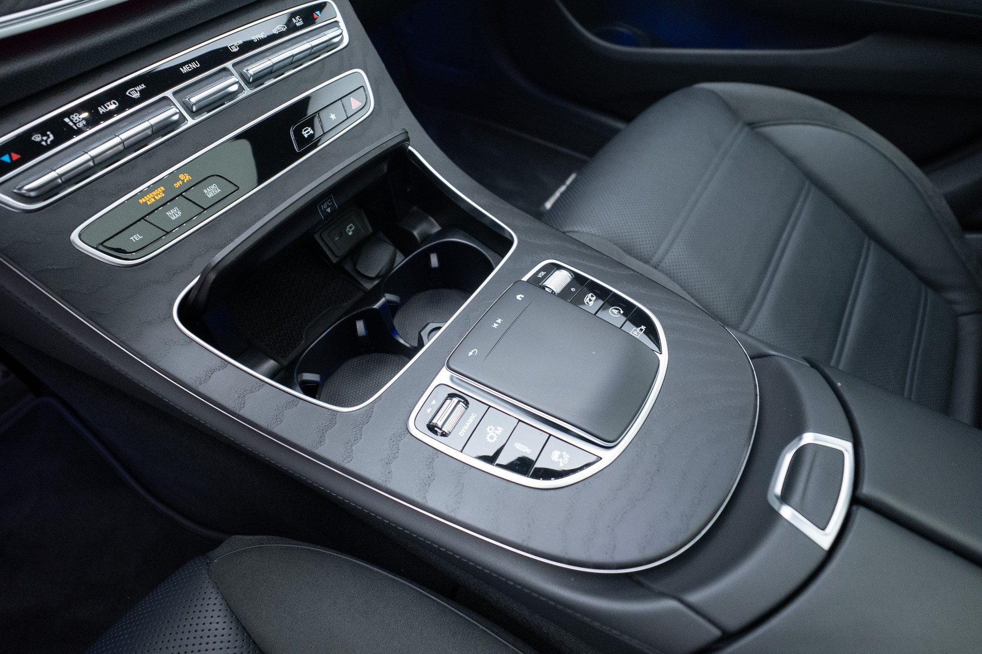 MERCEDES-BENZ AMG E 53 4Matic+ Speedshift 9G-TCT-image-13