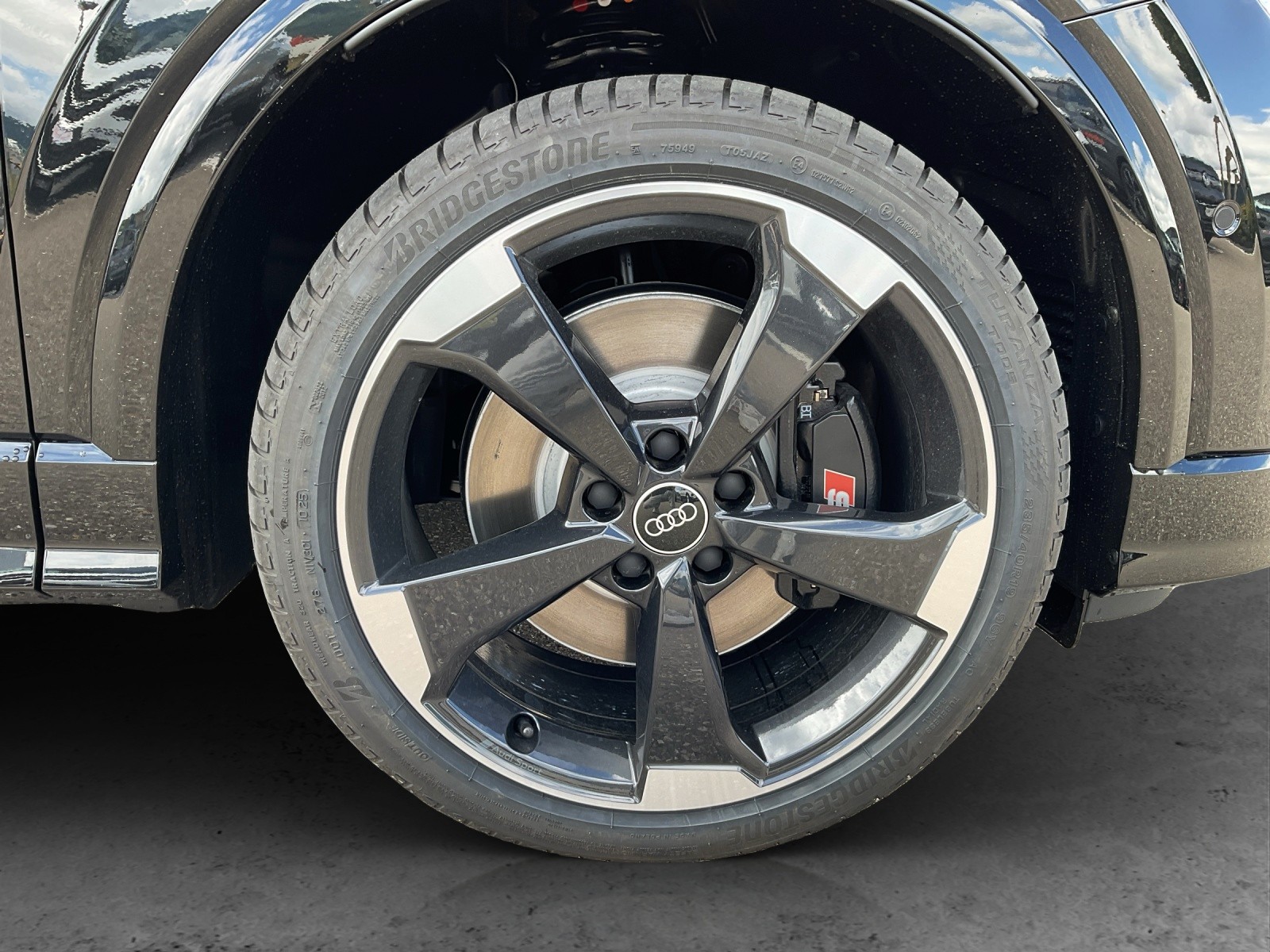 AUDI SQ2 TFSI quattro S-tronic-image-12