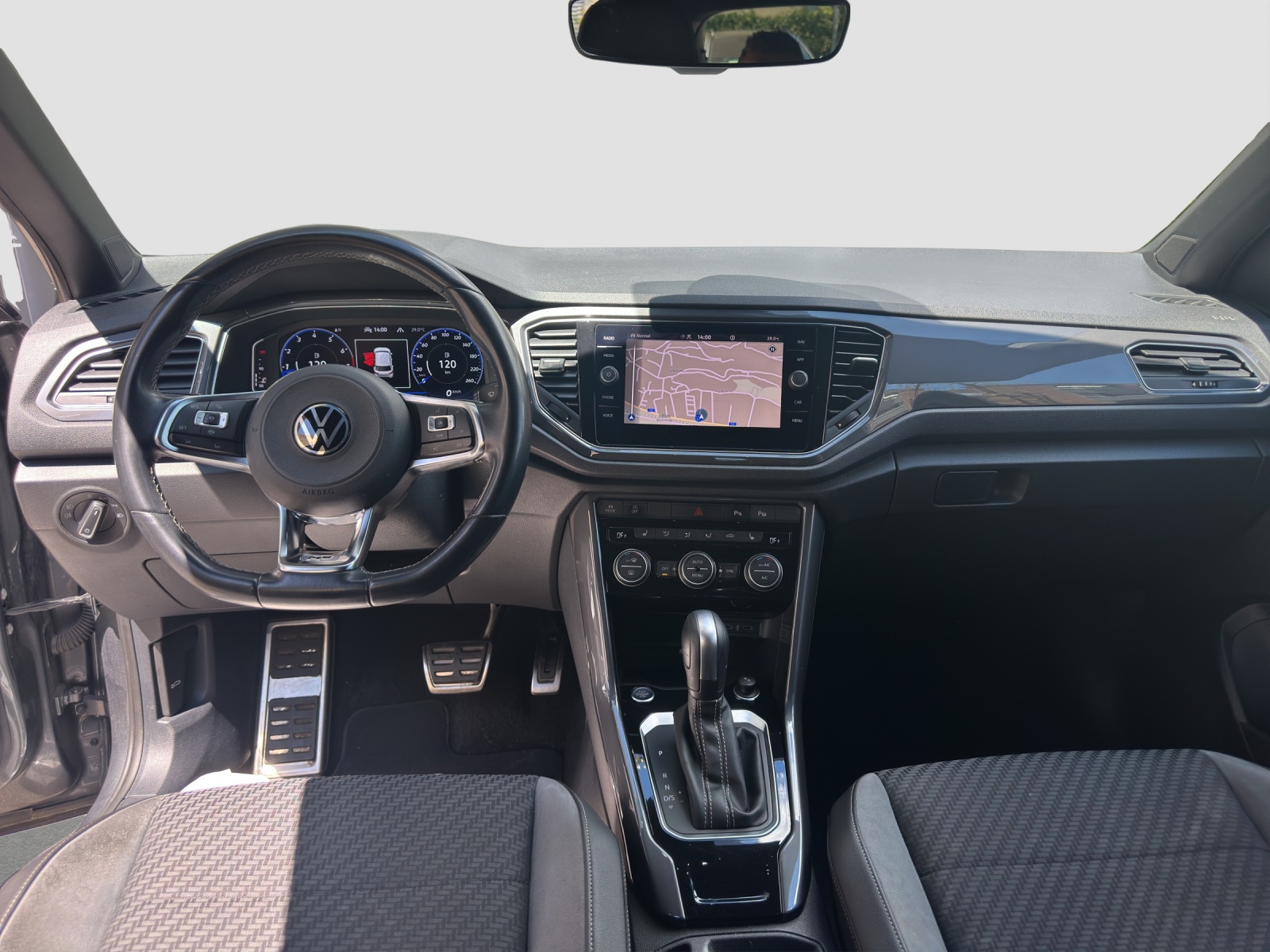 VW T-Roc 1.5 TSI EVO Advance Selection DSG-image-8