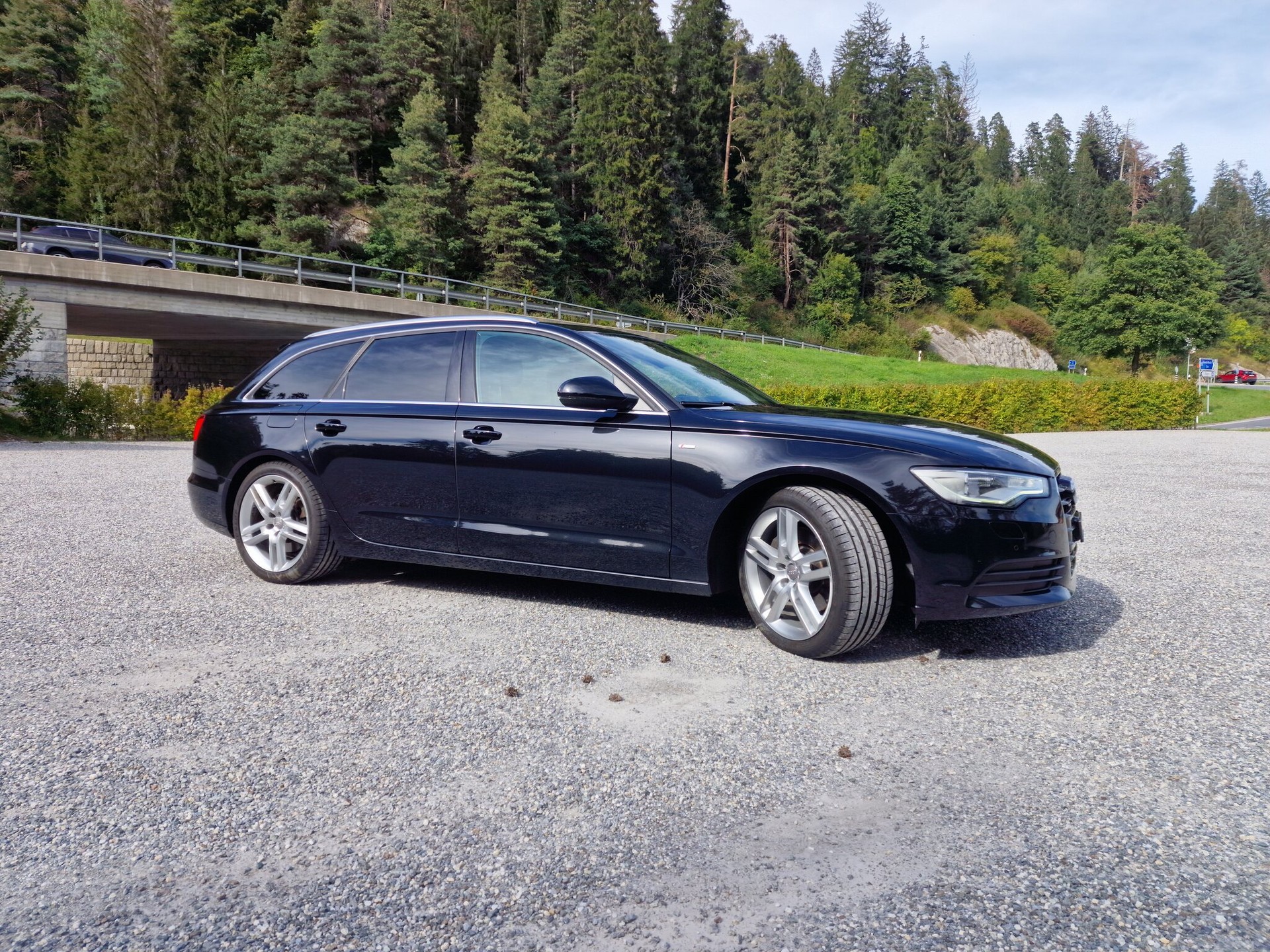 AUDI A6 Avant 3.0 TDI V6 quattro S-tronic-image-4