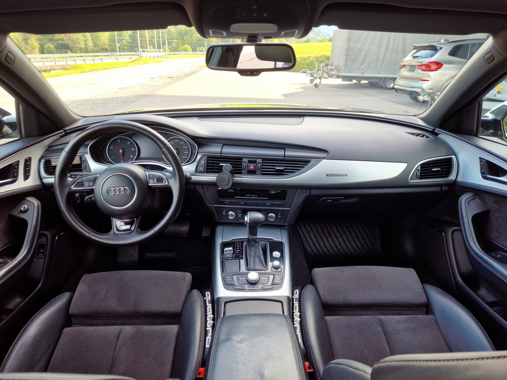 AUDI A6 Avant 3.0 TDI V6 quattro S-tronic-image-11