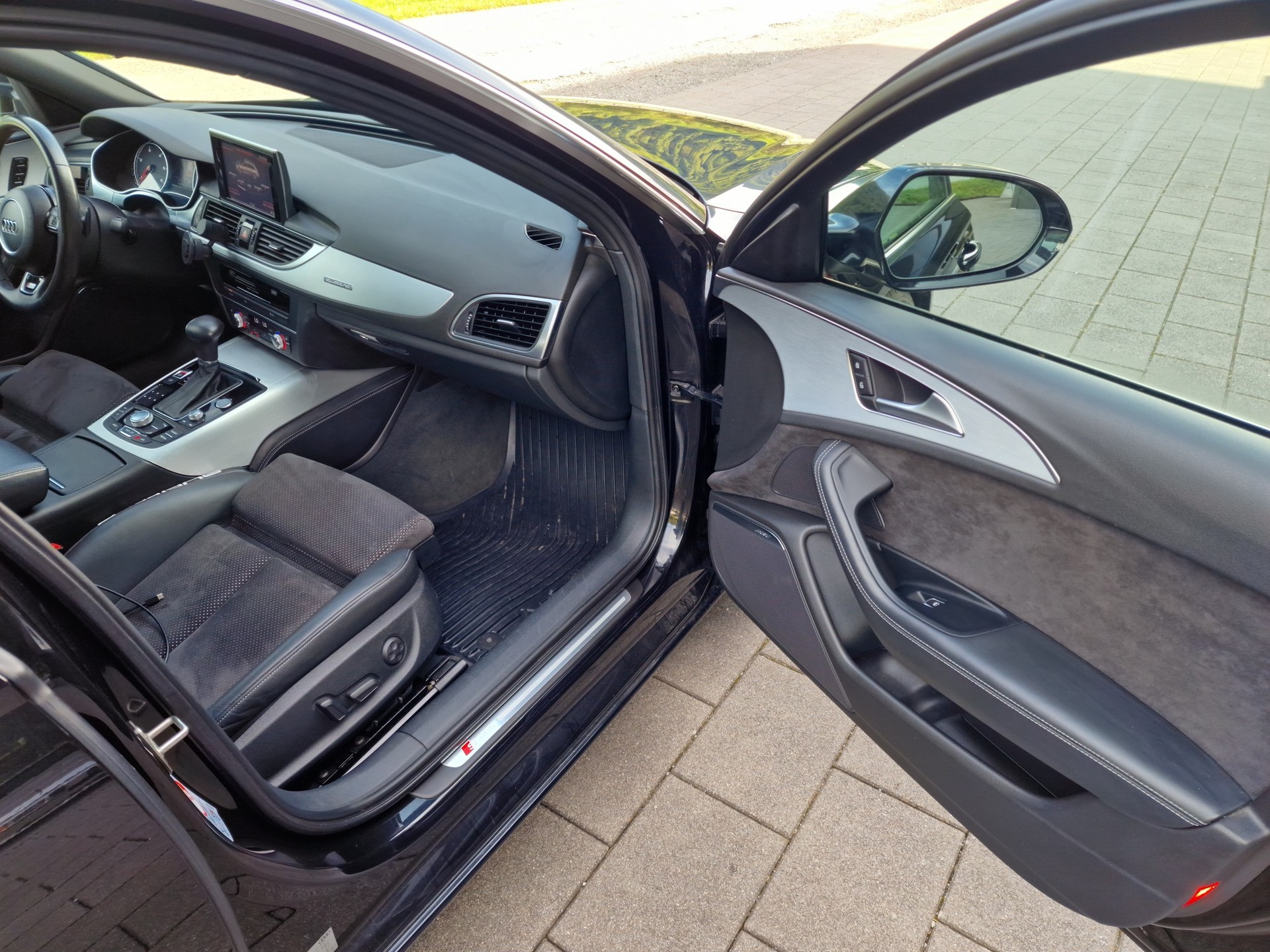 AUDI A6 Avant 3.0 TDI V6 quattro S-tronic-image-7