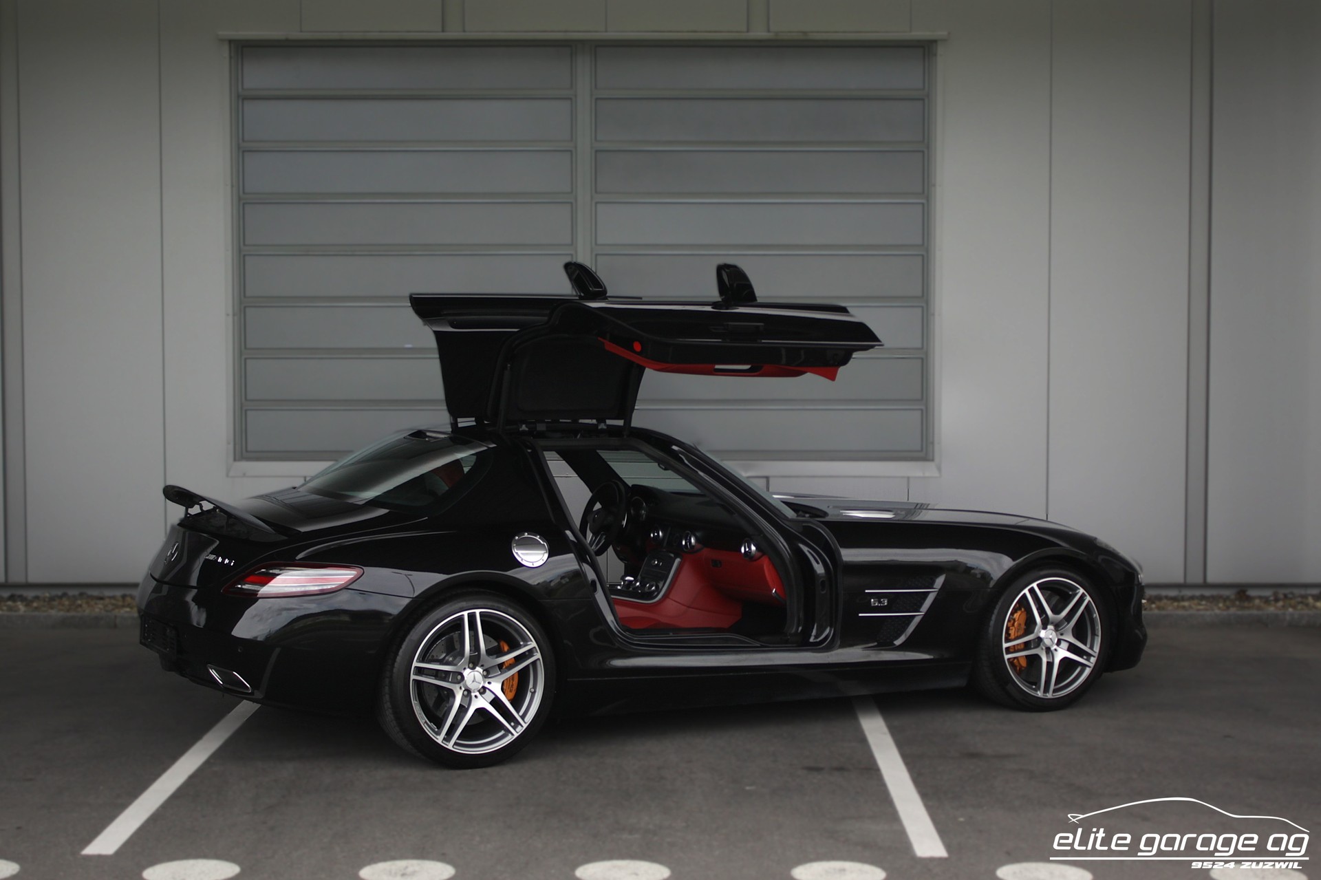 MERCEDES-BENZ SLS 63 AMG Speedshift-image-4