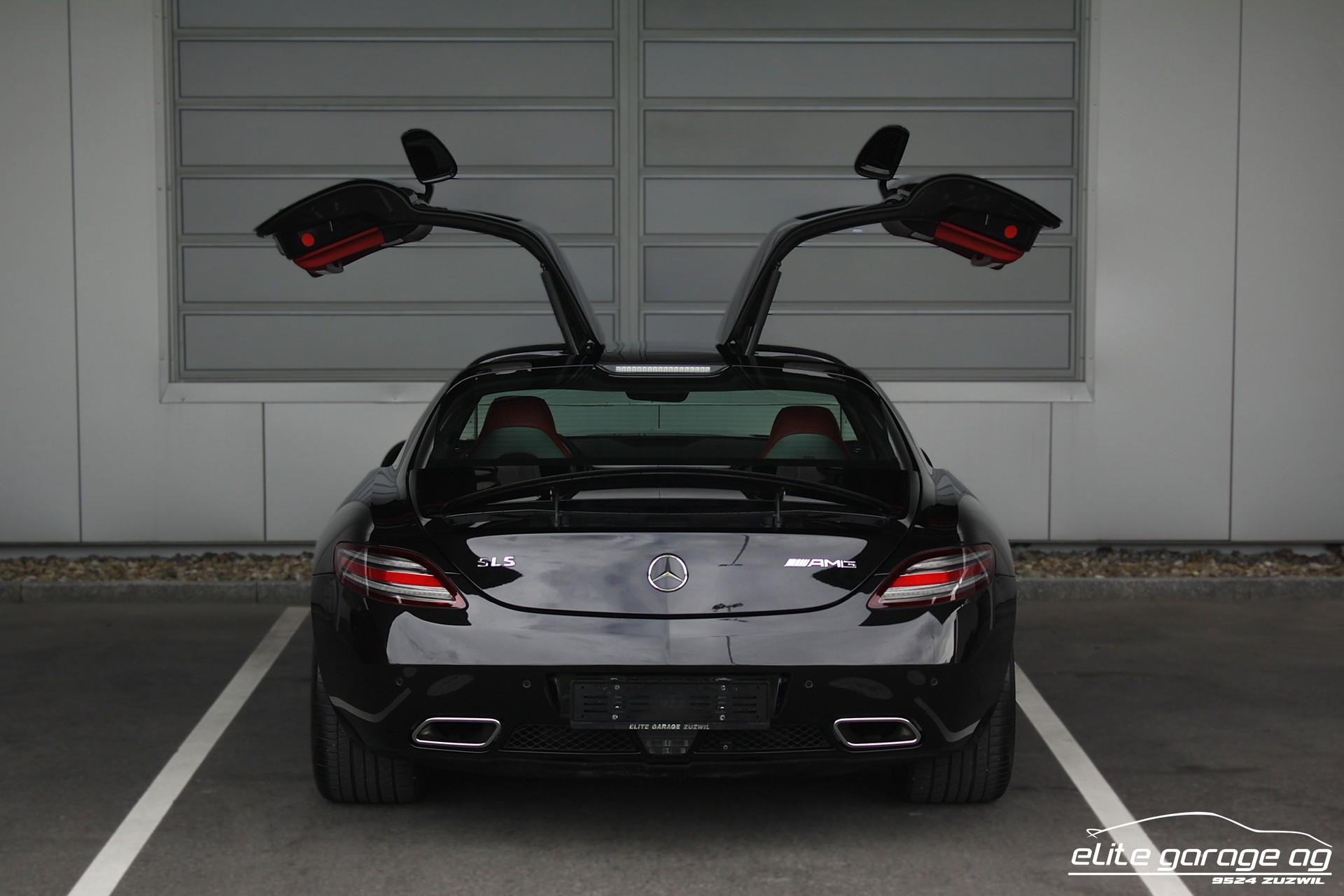 MERCEDES-BENZ SLS 63 AMG Speedshift-image-3