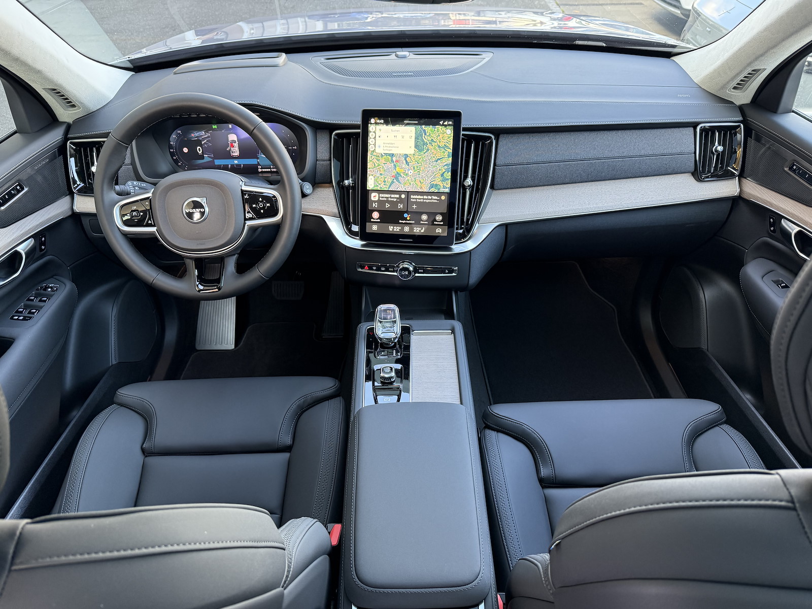 VOLVO XC90 2.0 T8 TE Ultra Dark eAWD-image-9