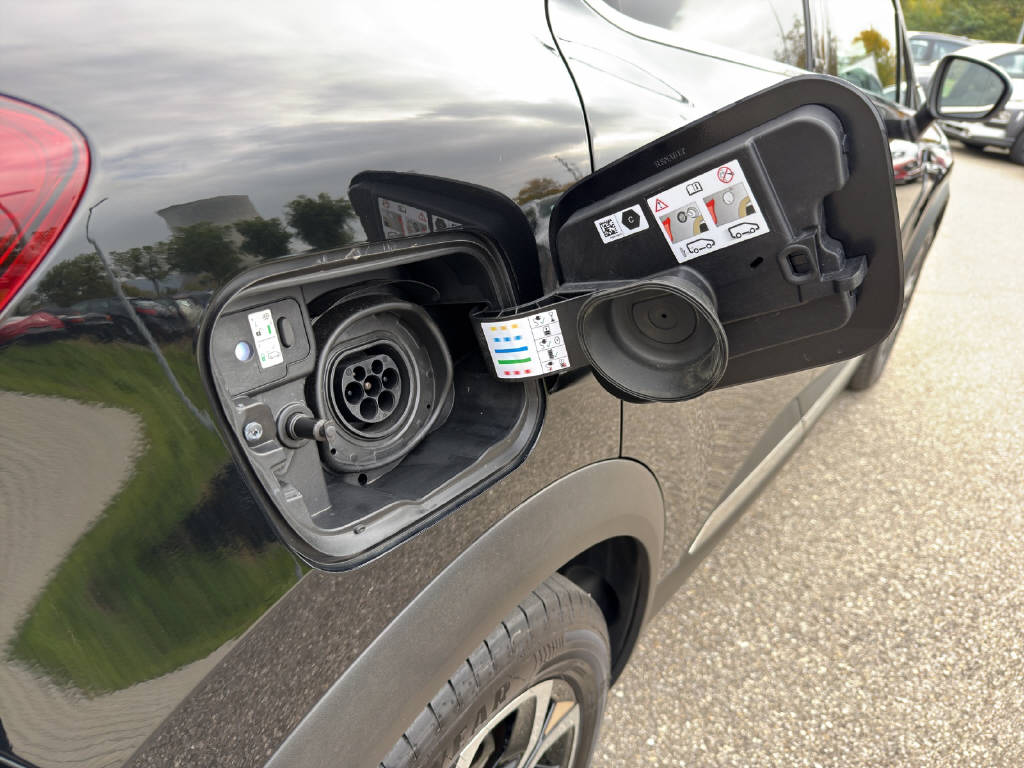 RENAULT Captur 1.6 E-Tech Plug-in Edition 1-image-10