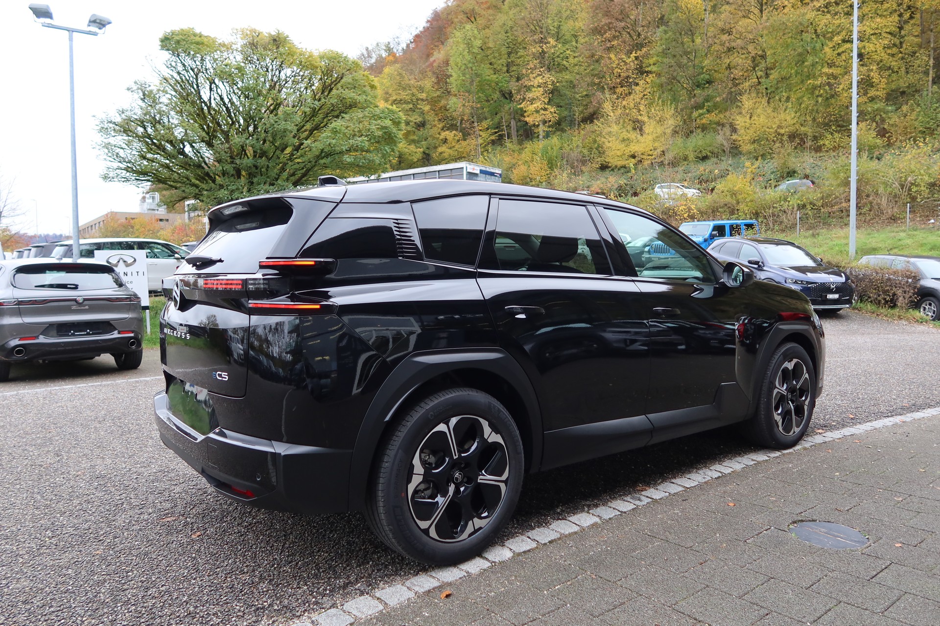 CITROEN E-C5 Aircross 73 kWh Plus-image-5
