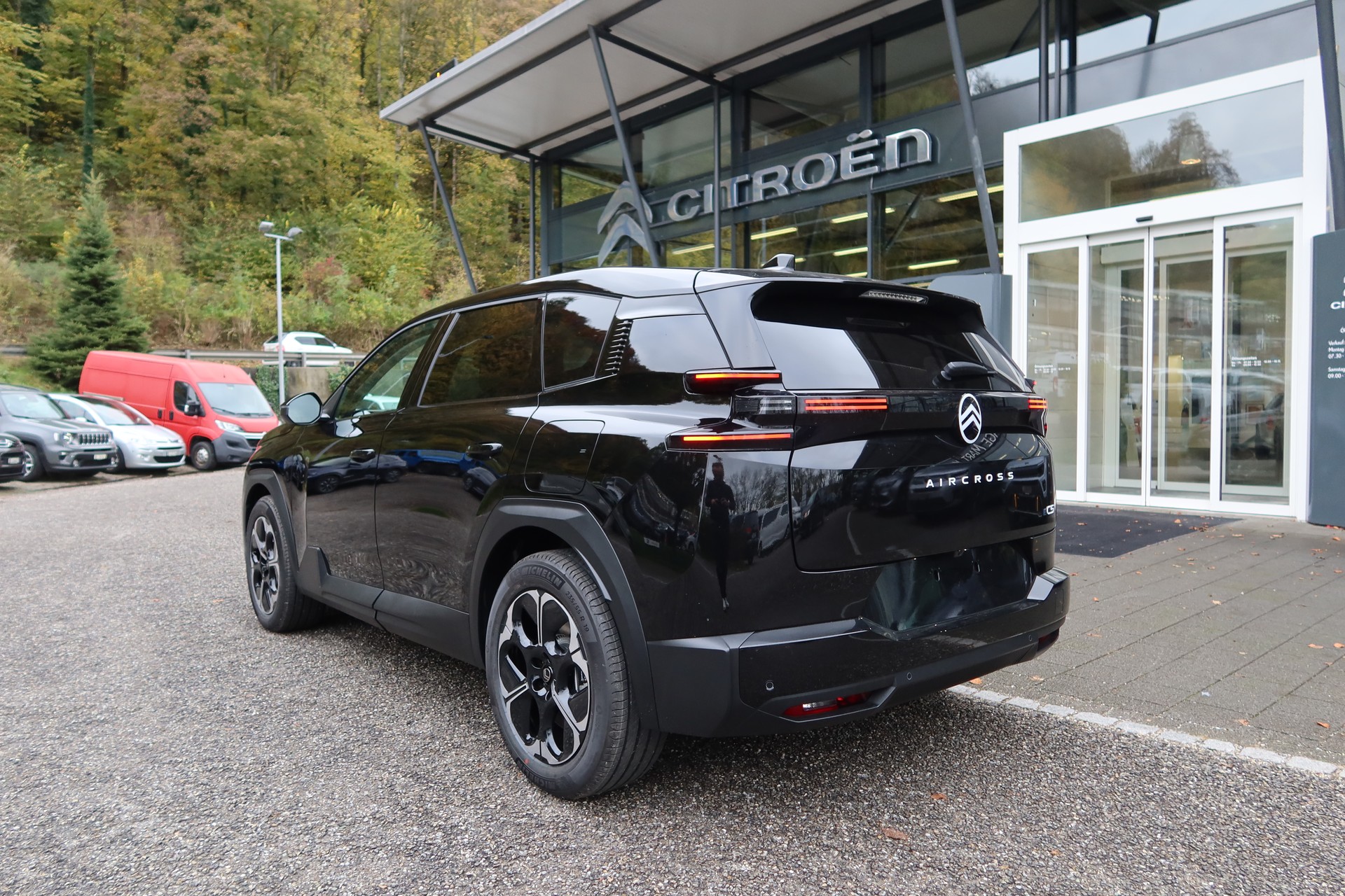 CITROEN E-C5 Aircross 73 kWh Plus-image-4
