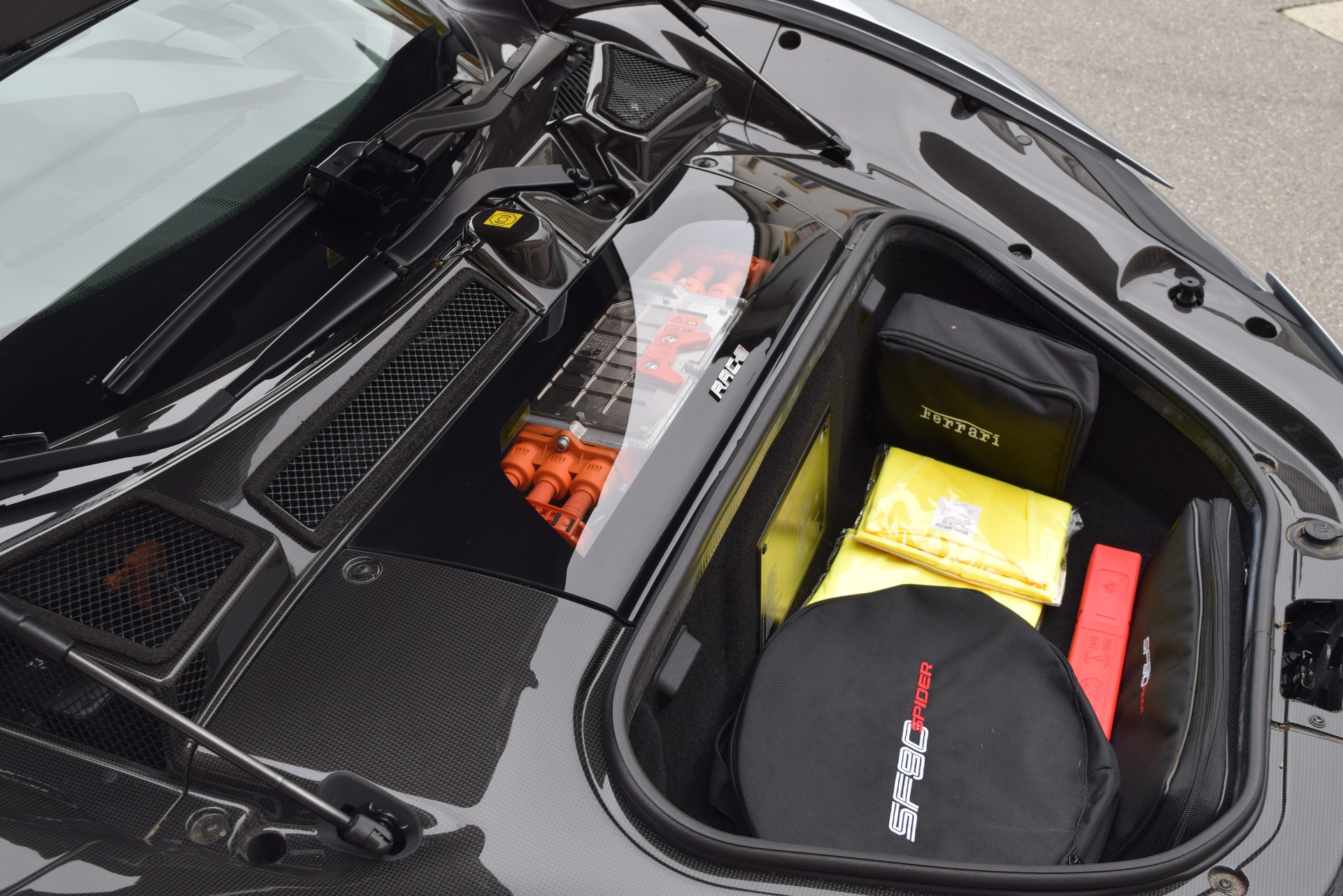 FERRARI SF90 Spider-image-19