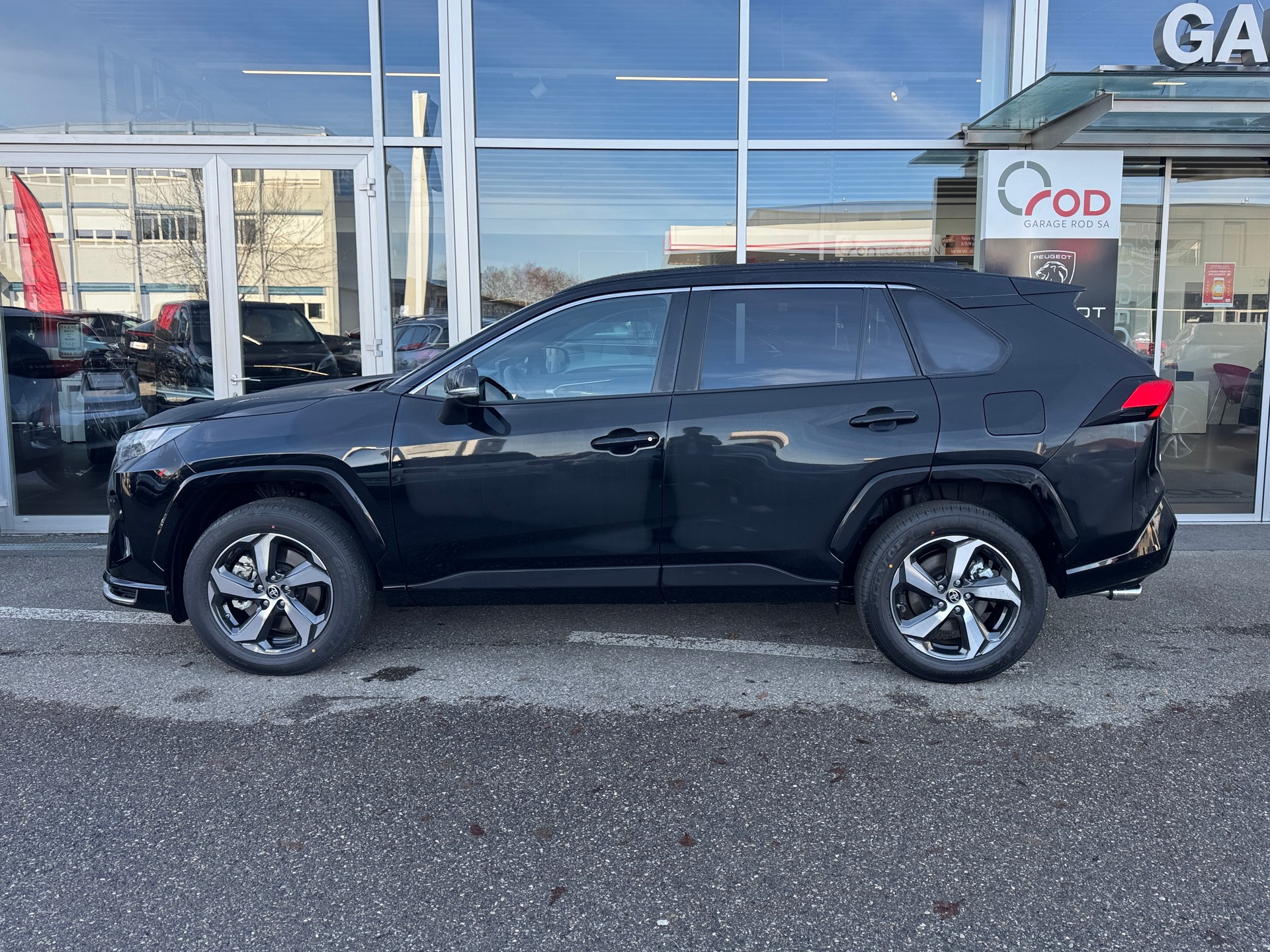 TOYOTA RAV-4 2.5 PHEV Trend e-CVT 4WD-showroom-element-3