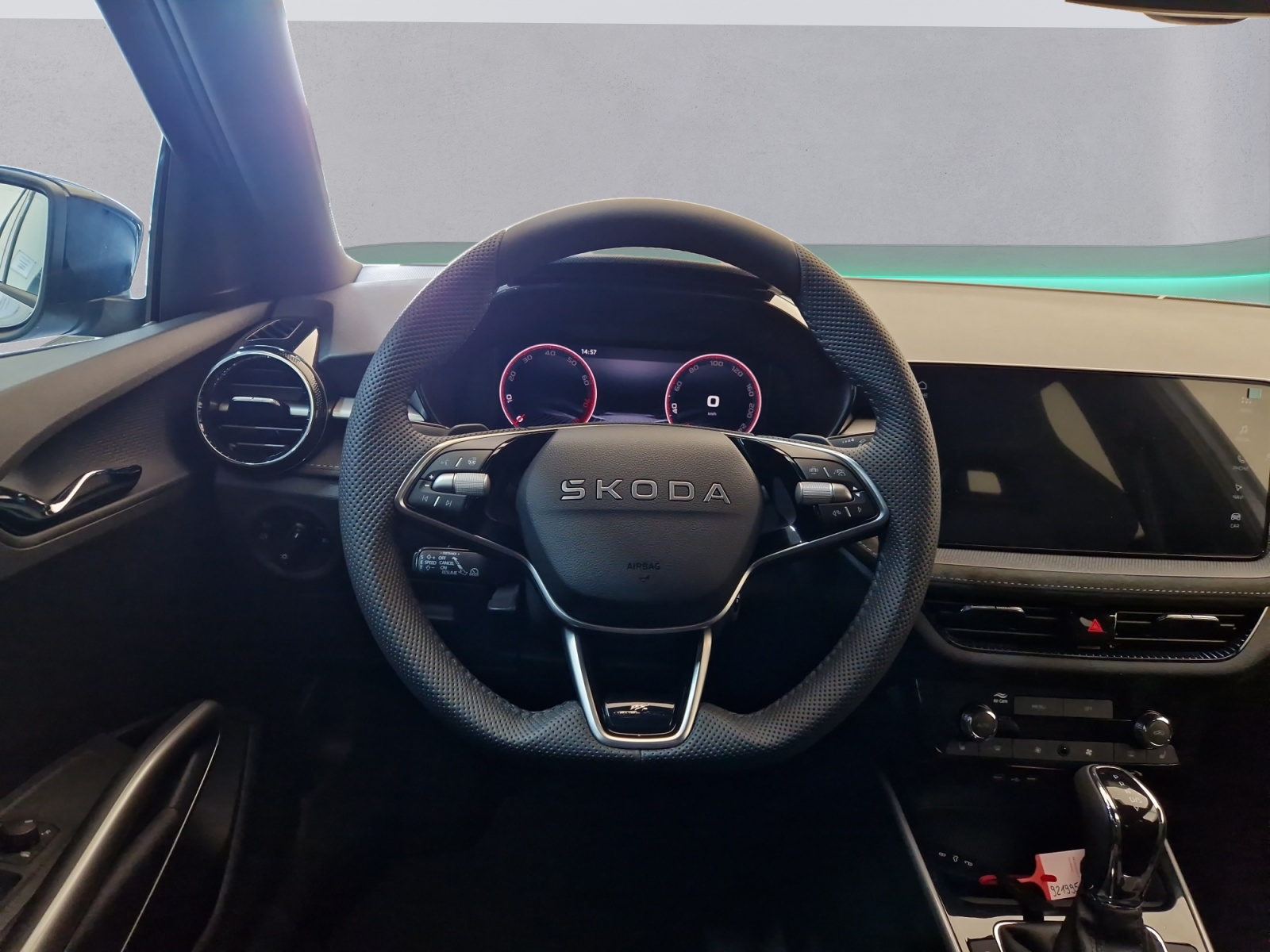 SKODA Fabia 1.0 TSI Monte Carlo DSG-image-10