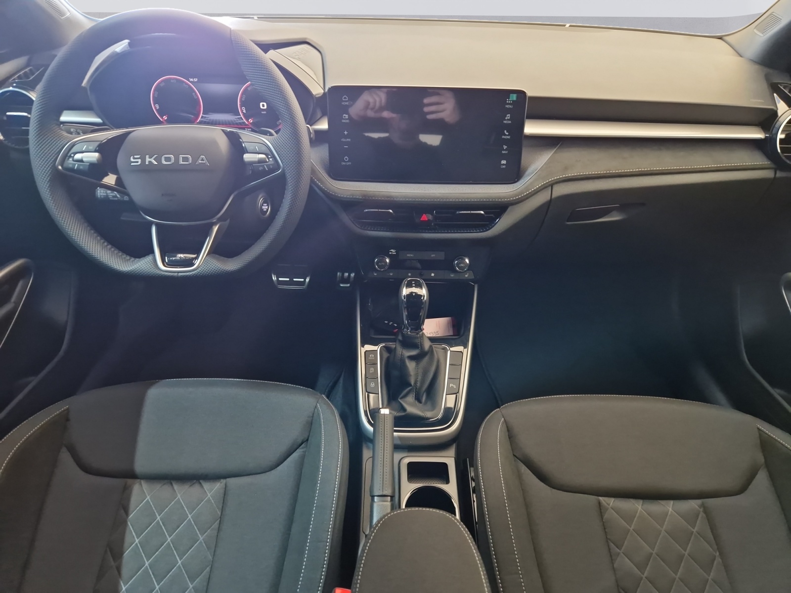 SKODA Fabia 1.0 TSI Monte Carlo DSG-image-9