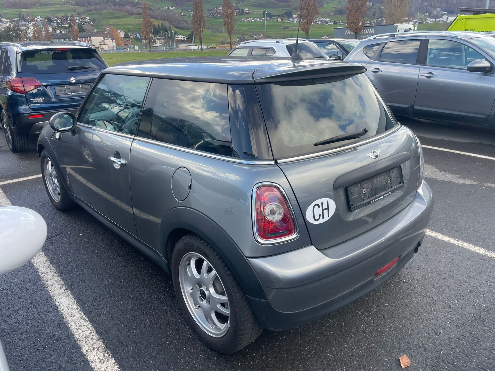 MINI One-image-2