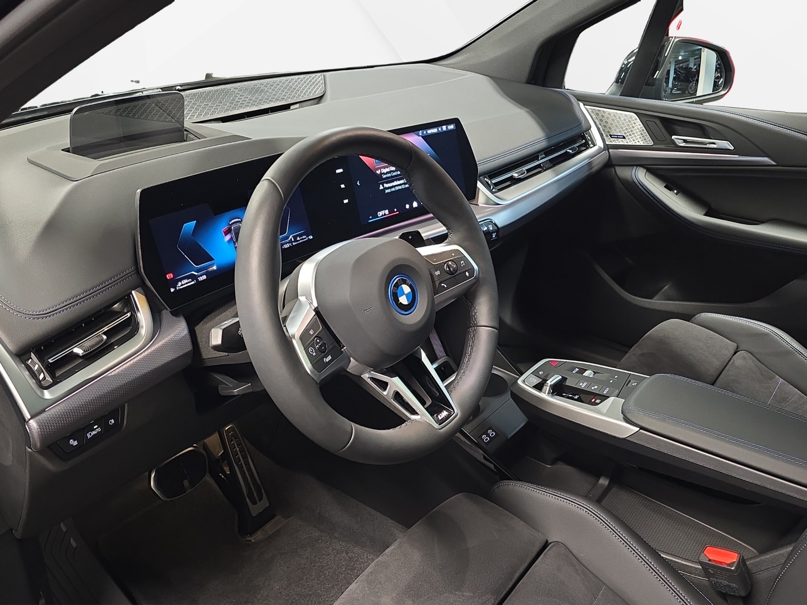 BMW 230e xDrive Active Tourer M Sport-image-10