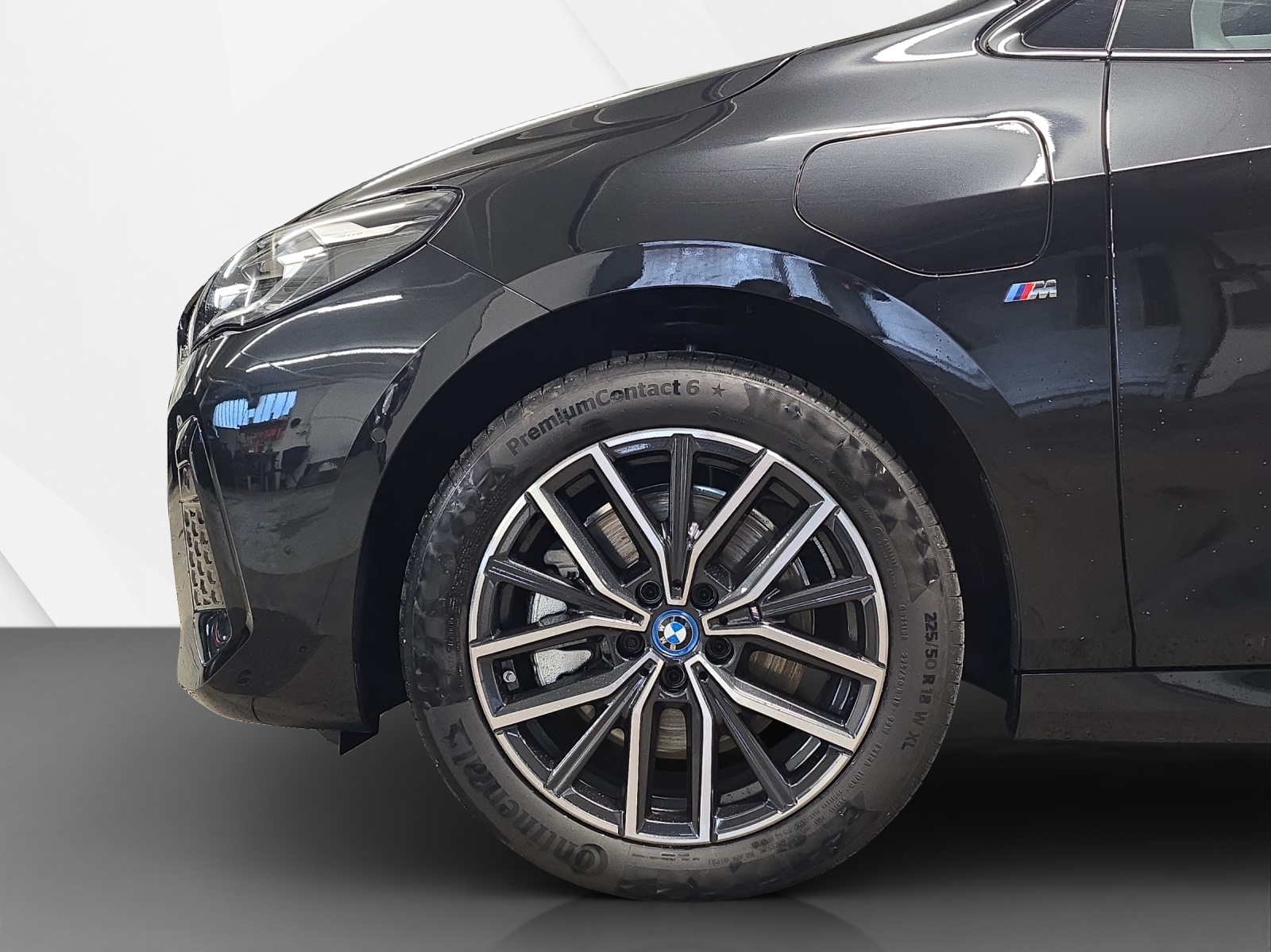 BMW 230e xDrive Active Tourer M Sport-image-8