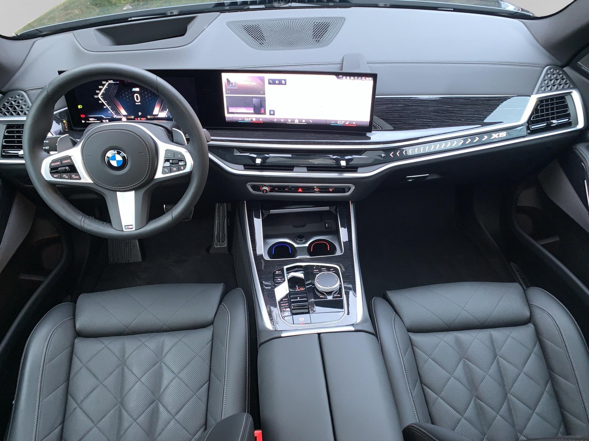 BMW X5 xDrive 48V 40i M Sport Pro Steptronic-image-13