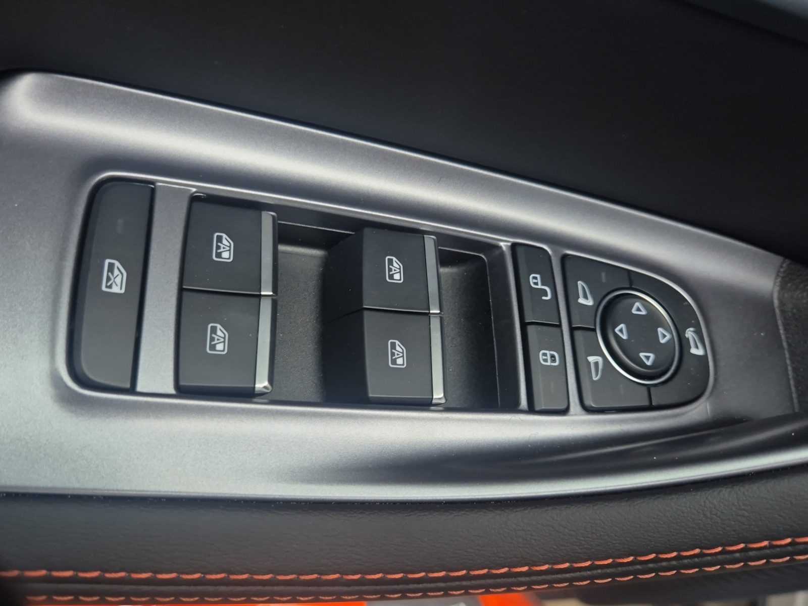 BYD Seal U DM-i Design AWD-image-11