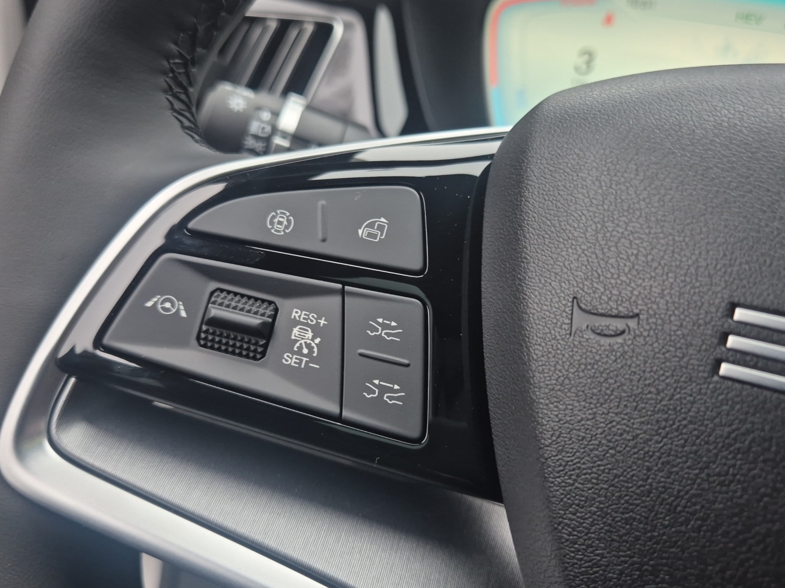 BYD Seal U DM-i Design AWD-image-18