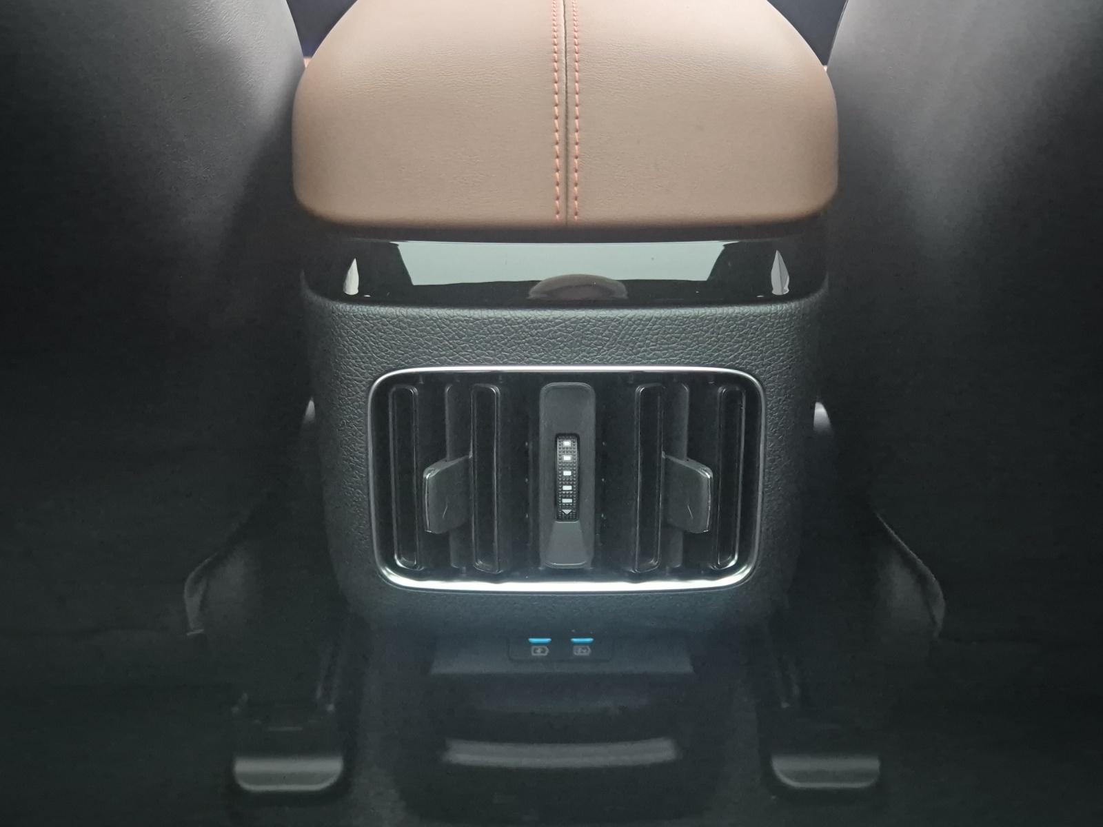 BYD Seal U DM-i Design AWD-image-30