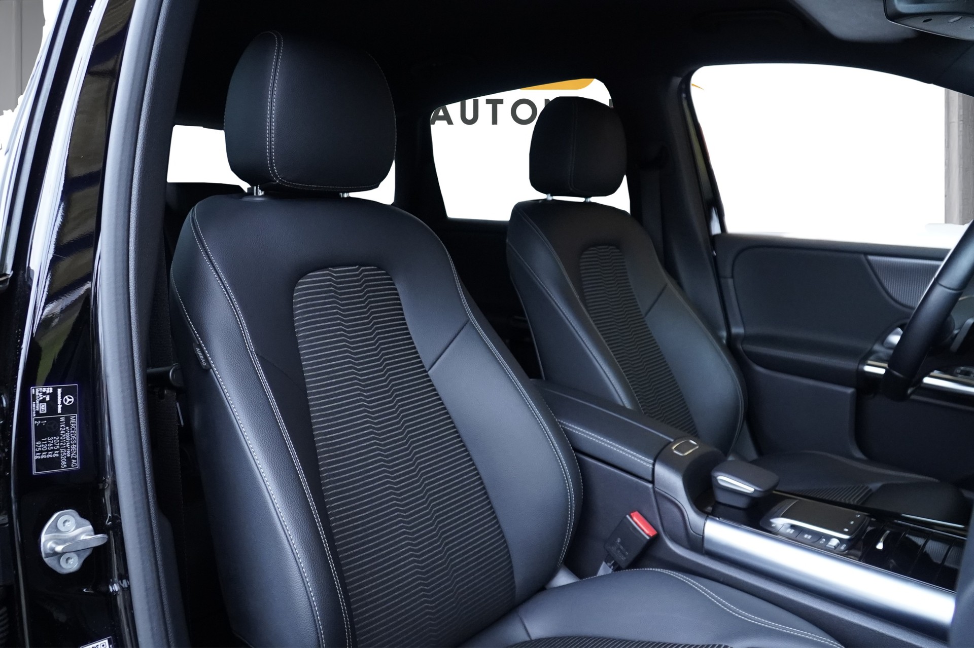 MERCEDES-BENZ B 200 d 8G-DCT *CH Fahrzeug*-image-14