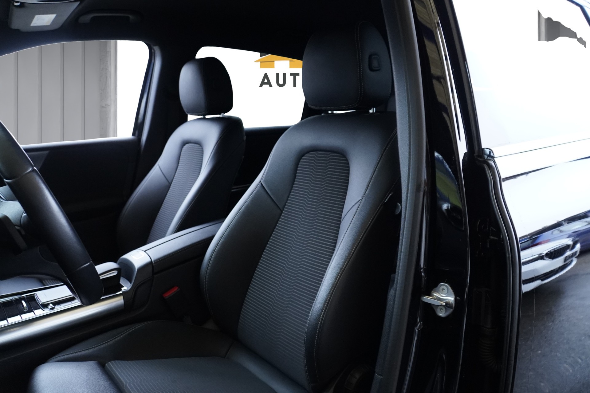 MERCEDES-BENZ B 200 d 8G-DCT *CH Fahrzeug*-image-10