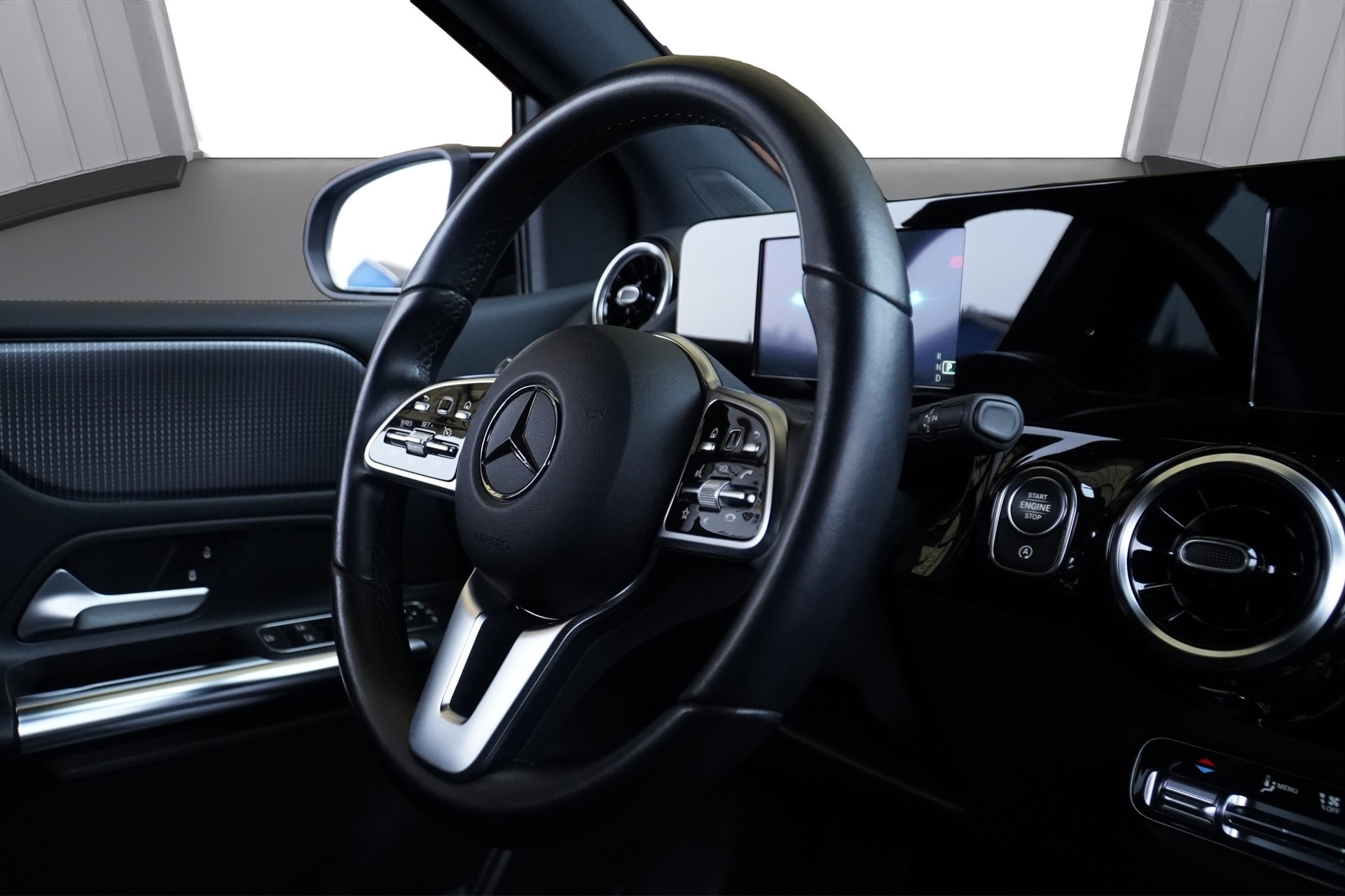 MERCEDES-BENZ B 200 d 8G-DCT *CH Fahrzeug*-image-13