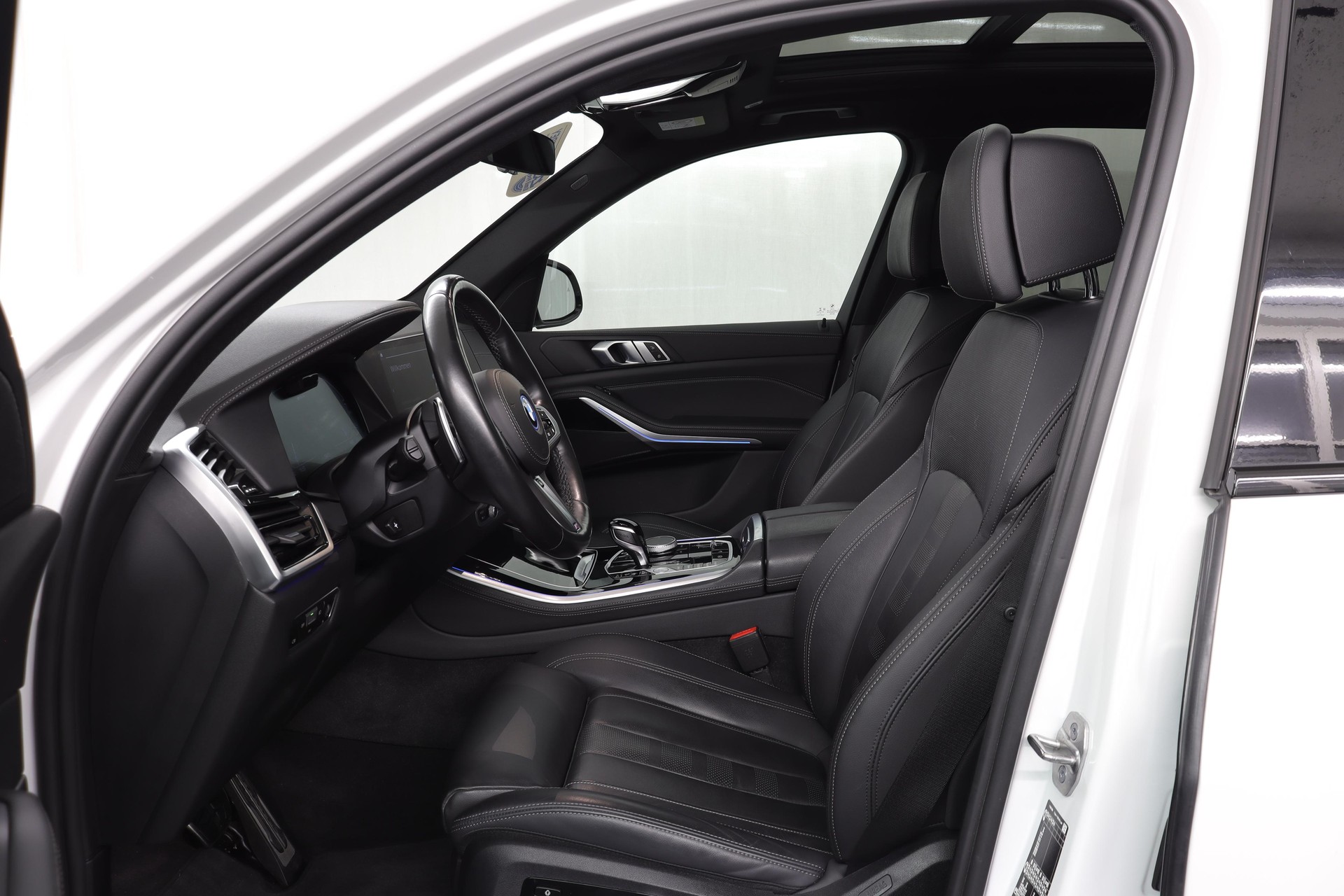 BMW X5 45e xDrive SAG-image-3
