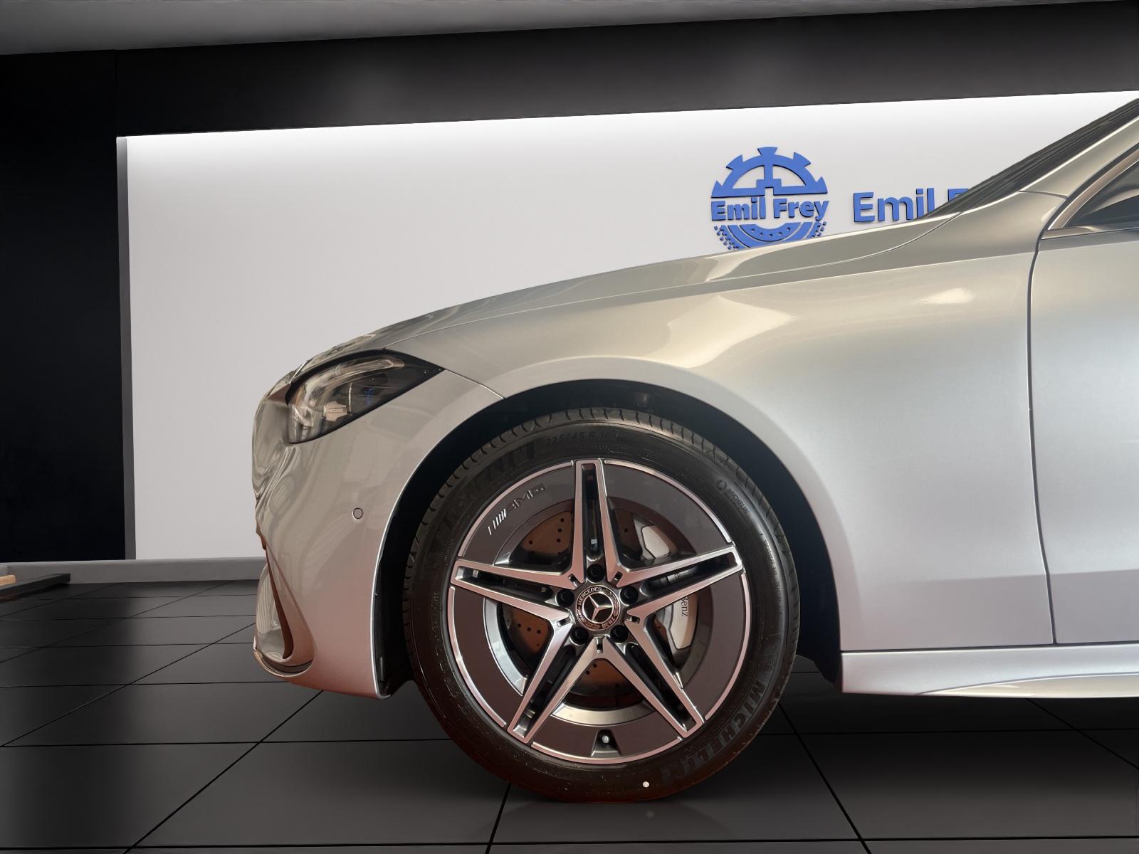 MERCEDES-BENZ C 220 d 4MATIC T-Modell Swiss Star AMG Line-image-9