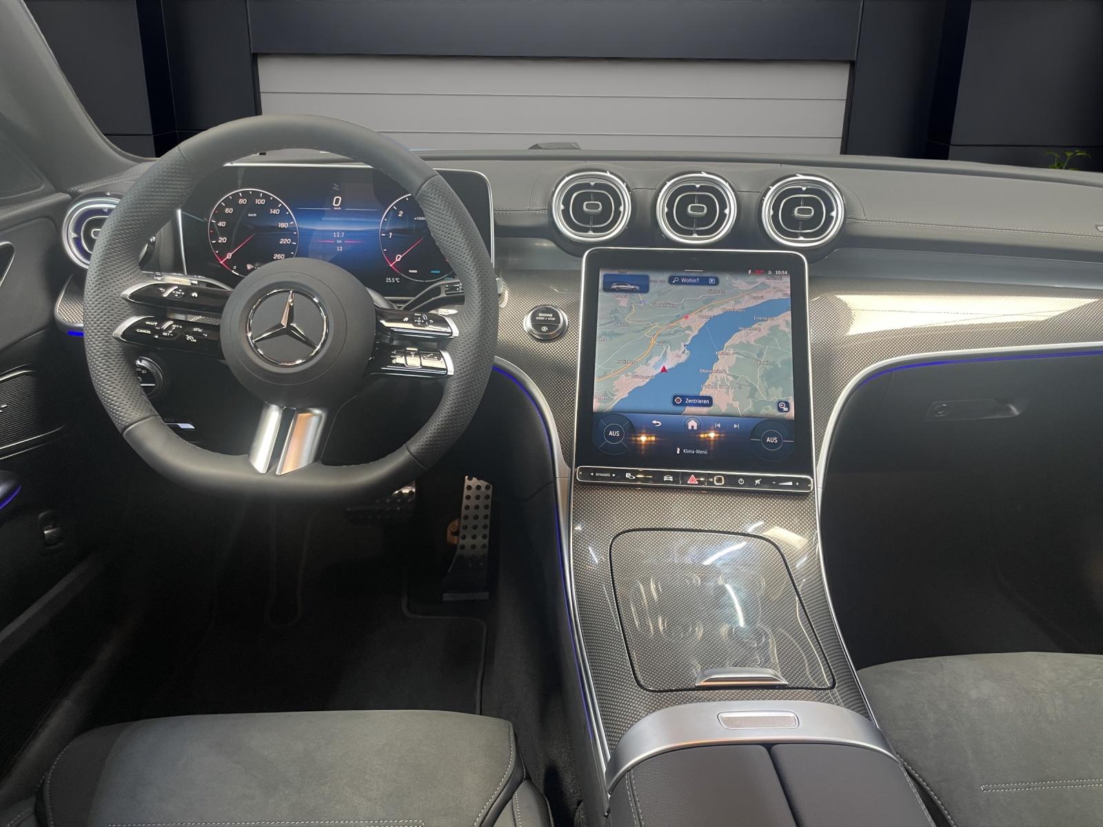 MERCEDES-BENZ C 220 d 4MATIC T-Modell Swiss Star AMG Line-image-4