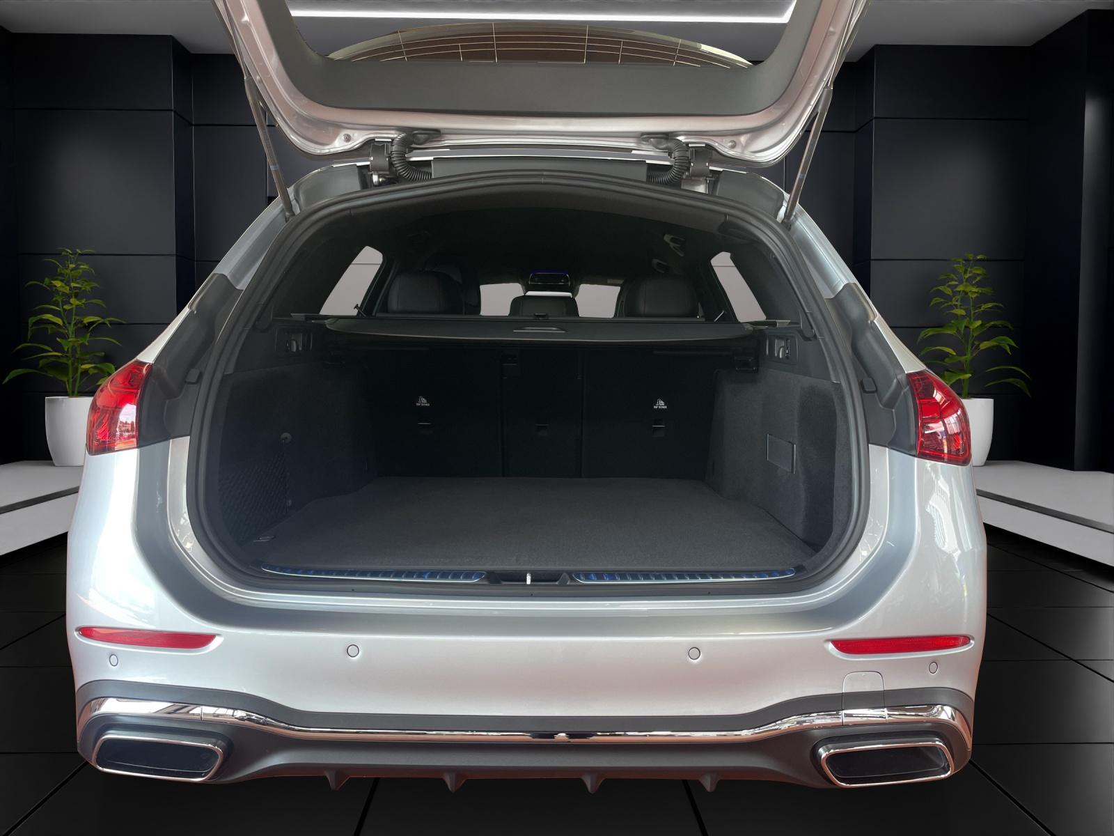 MERCEDES-BENZ C 220 d 4MATIC T-Modell Swiss Star AMG Line-image-8