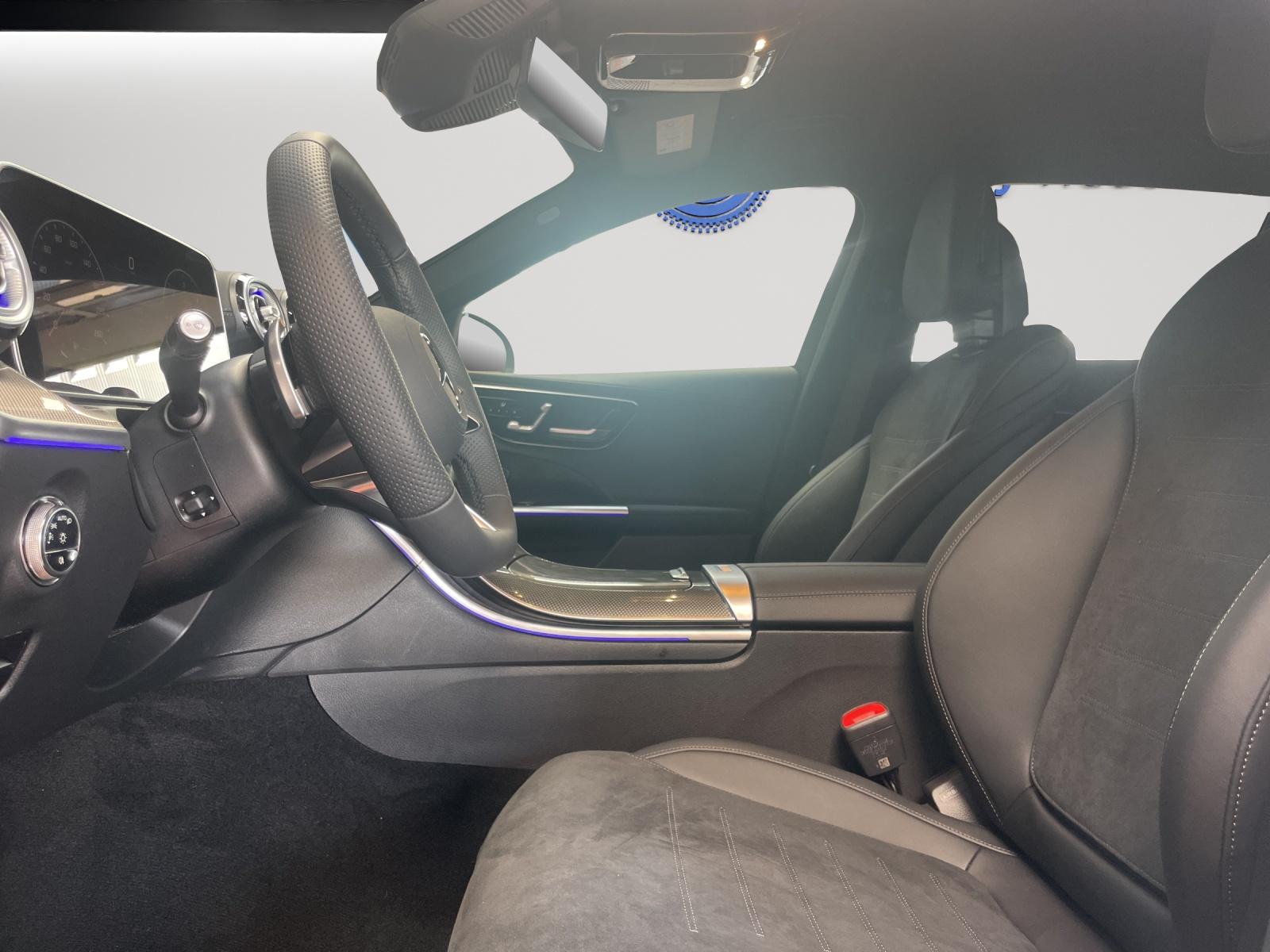 MERCEDES-BENZ C 220 d 4MATIC T-Modell Swiss Star AMG Line-image-3