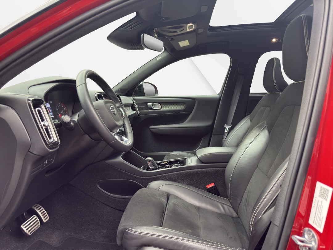 VOLVO XC40 B4 Benzin Mild Hybrid R-Design Geartronic-image-8