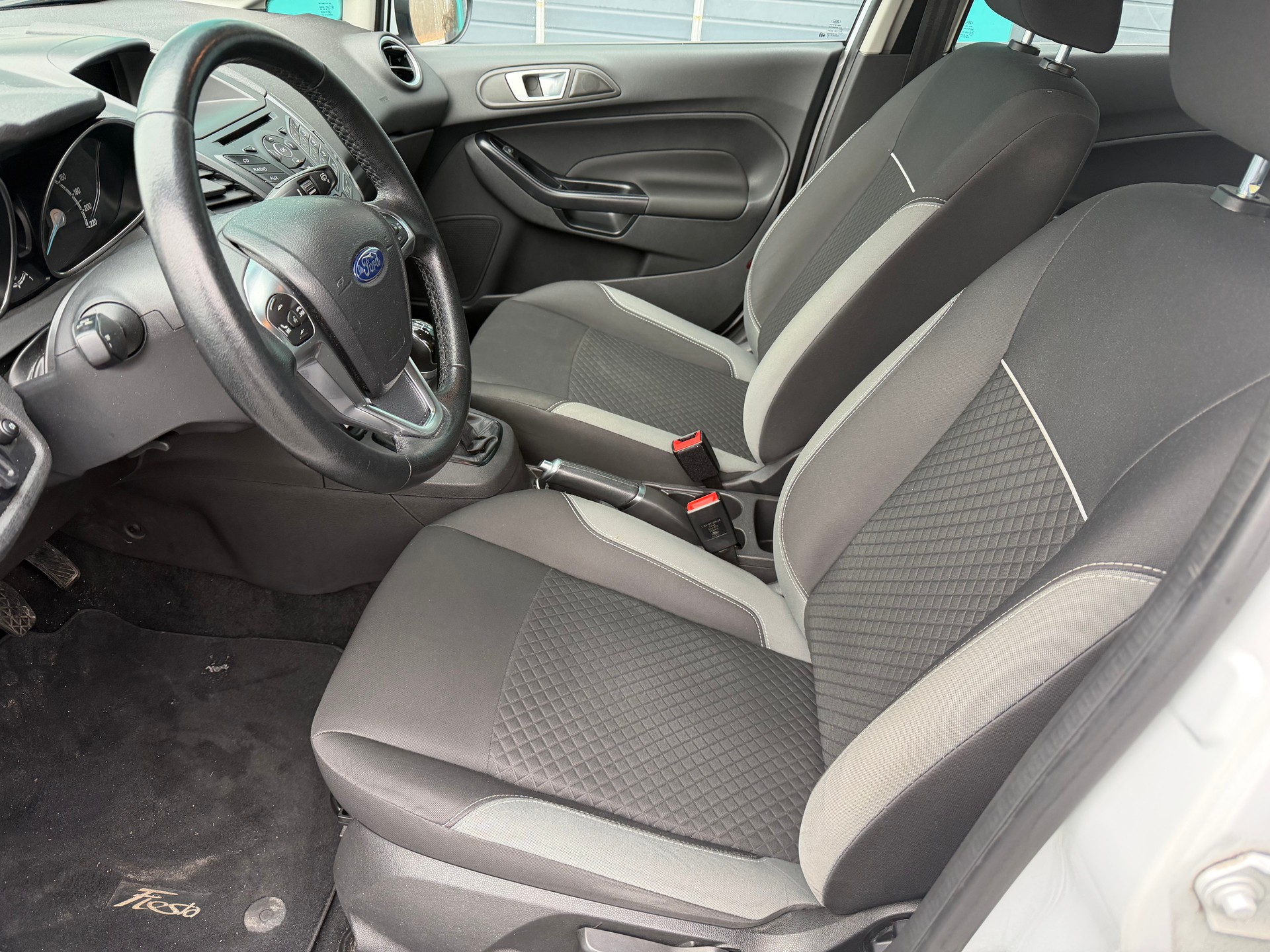 FORD Fiesta 1.5 TDCi Energy-image-9