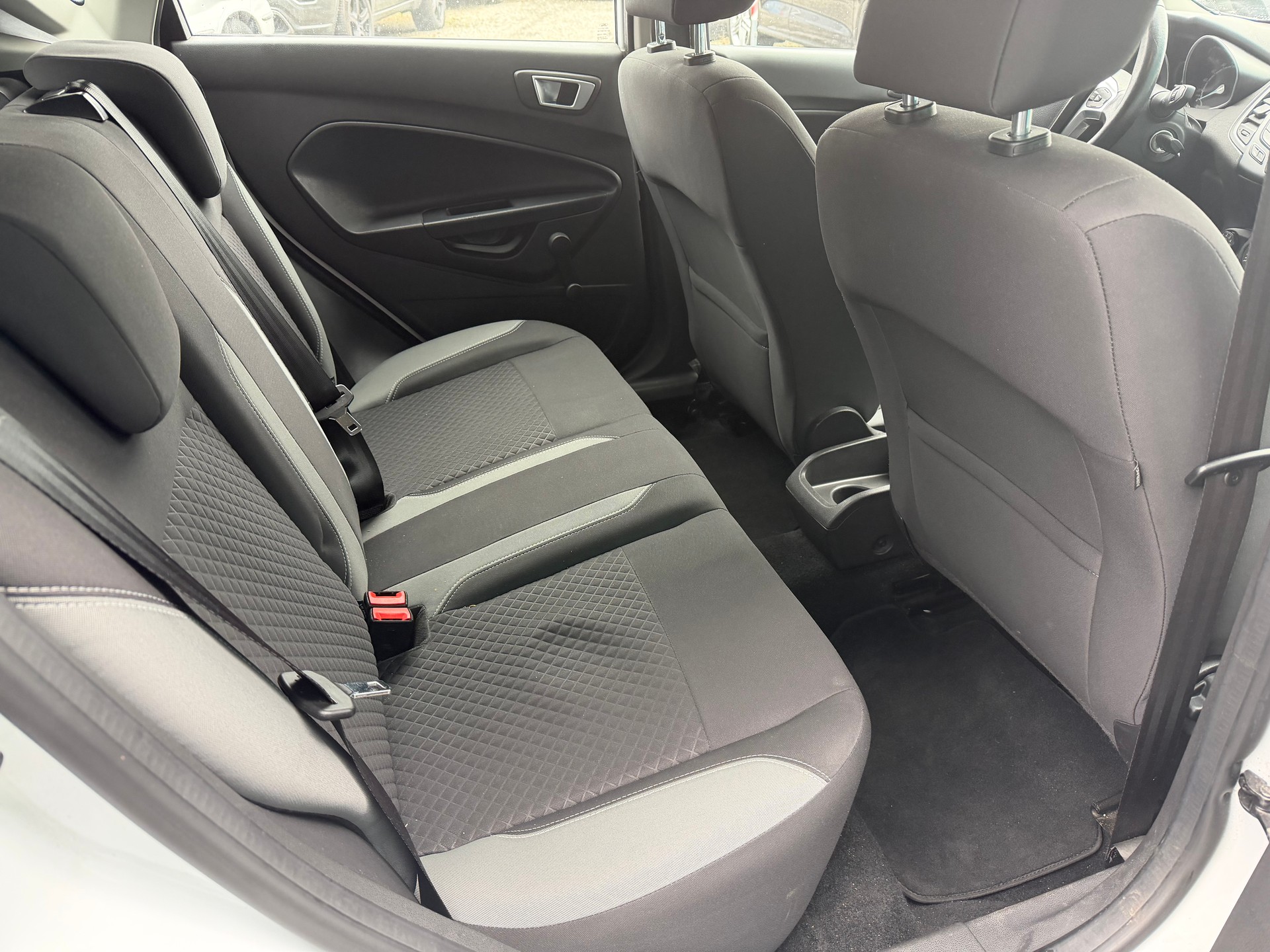 FORD Fiesta 1.5 TDCi Energy-image-8