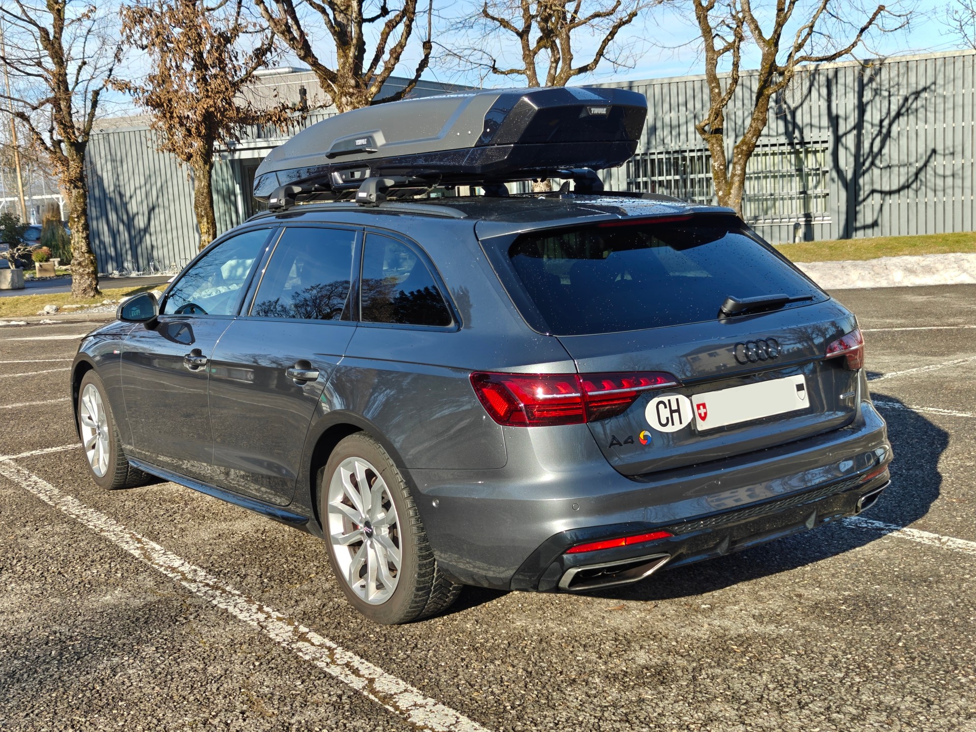AUDI A4 Avant 40 TDI S line Attraction quattro S-tronic-image-2