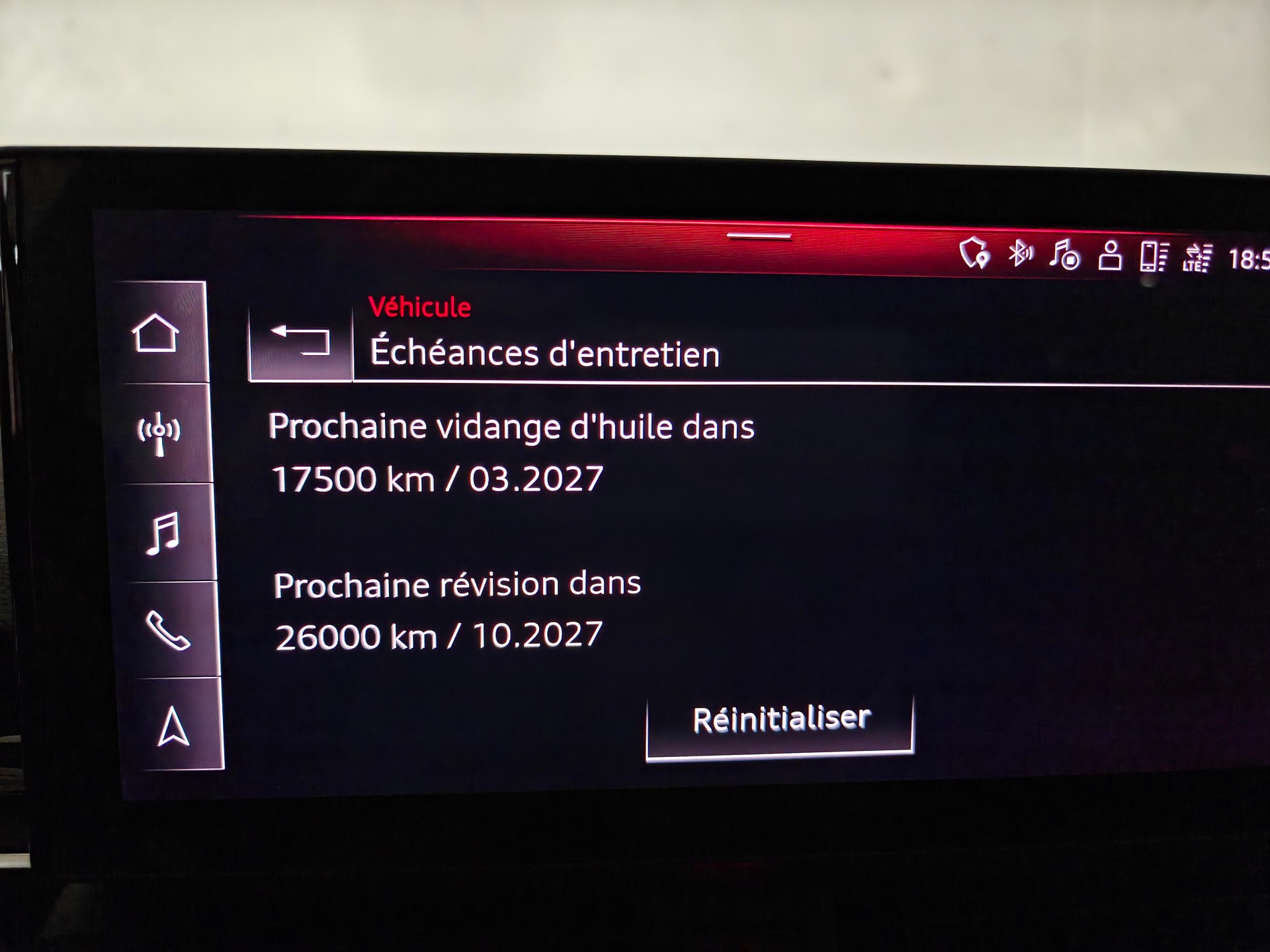 AUDI A4 Avant 40 TDI S line Attraction quattro S-tronic-image-17