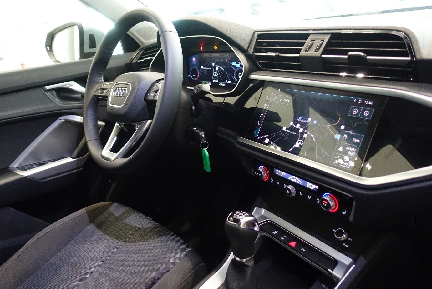 AUDI Q3 35 TFSI-image-6