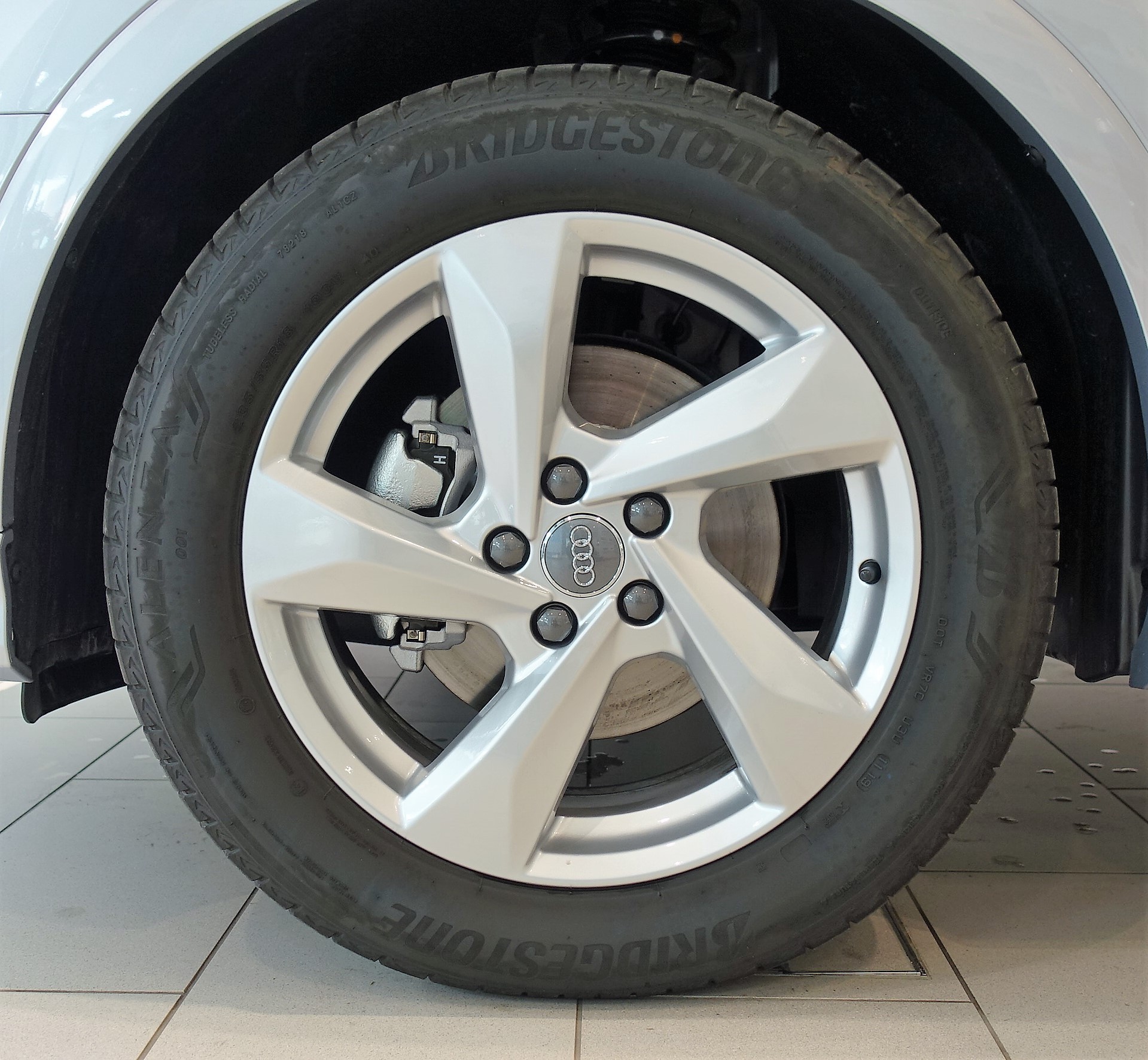 AUDI Q3 35 TFSI-image-2